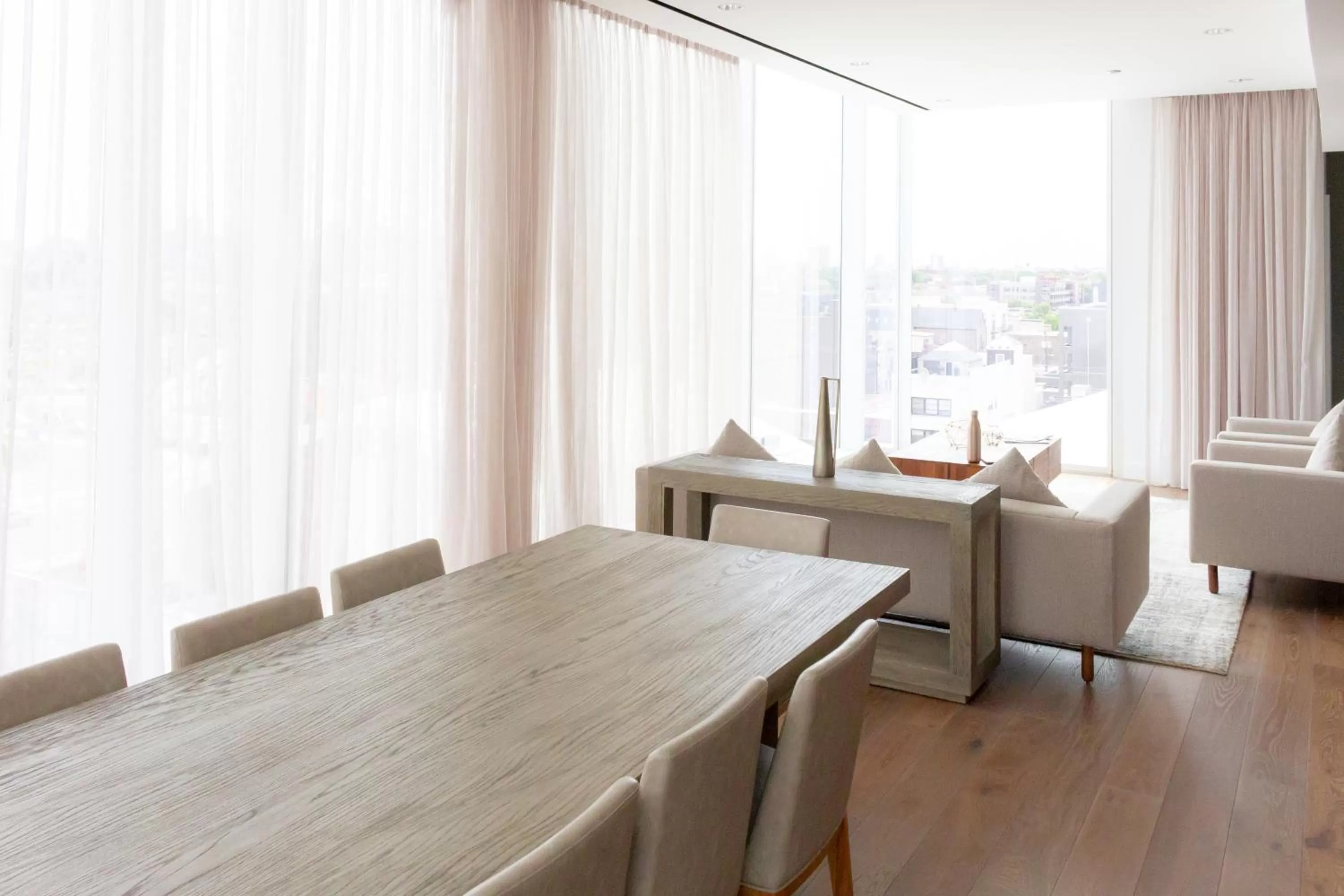 Dining area in The Hotel & Athletic Club at Midtown