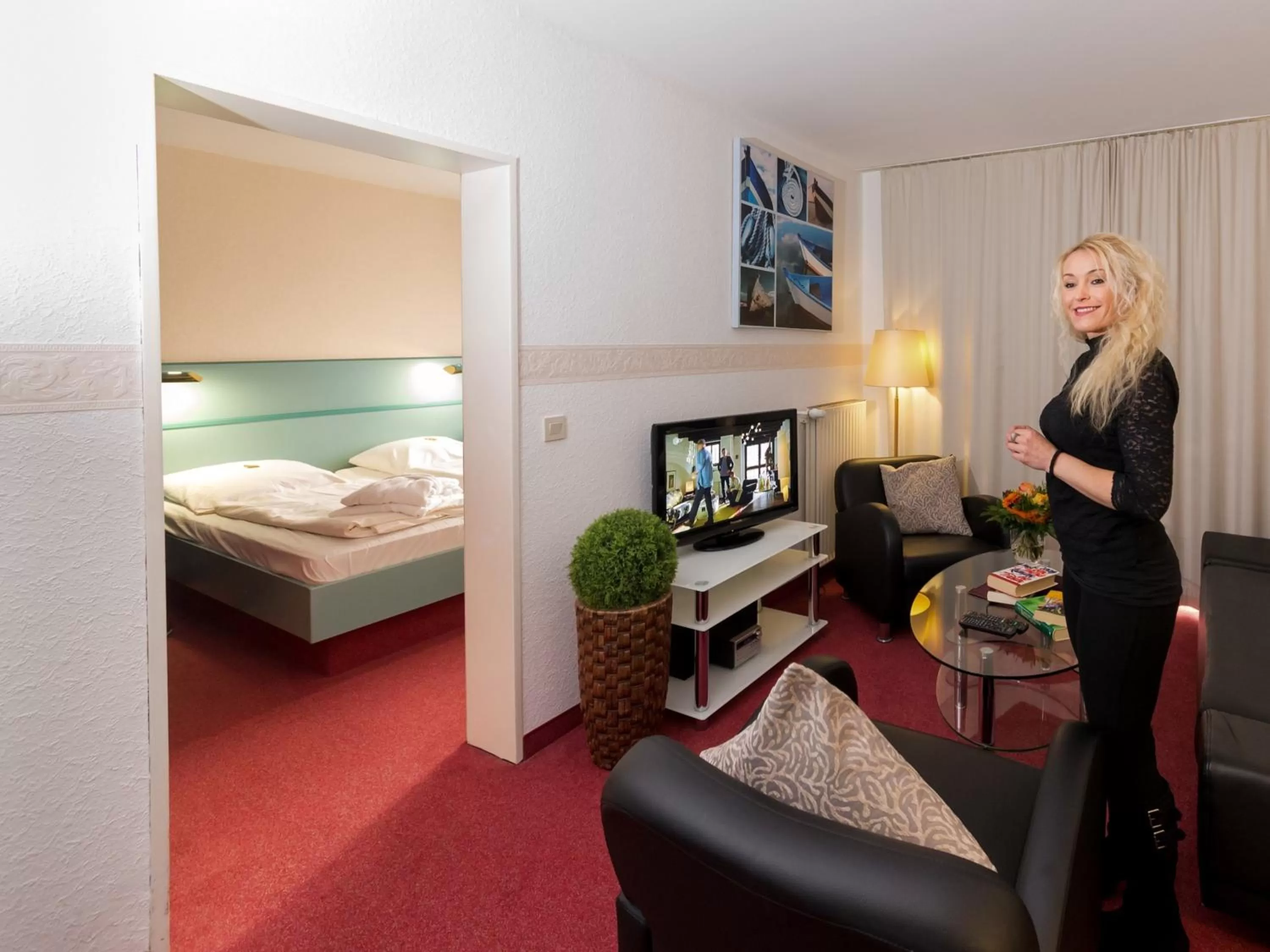 Photo of the whole room, Bed in Hotel Deichgraf
