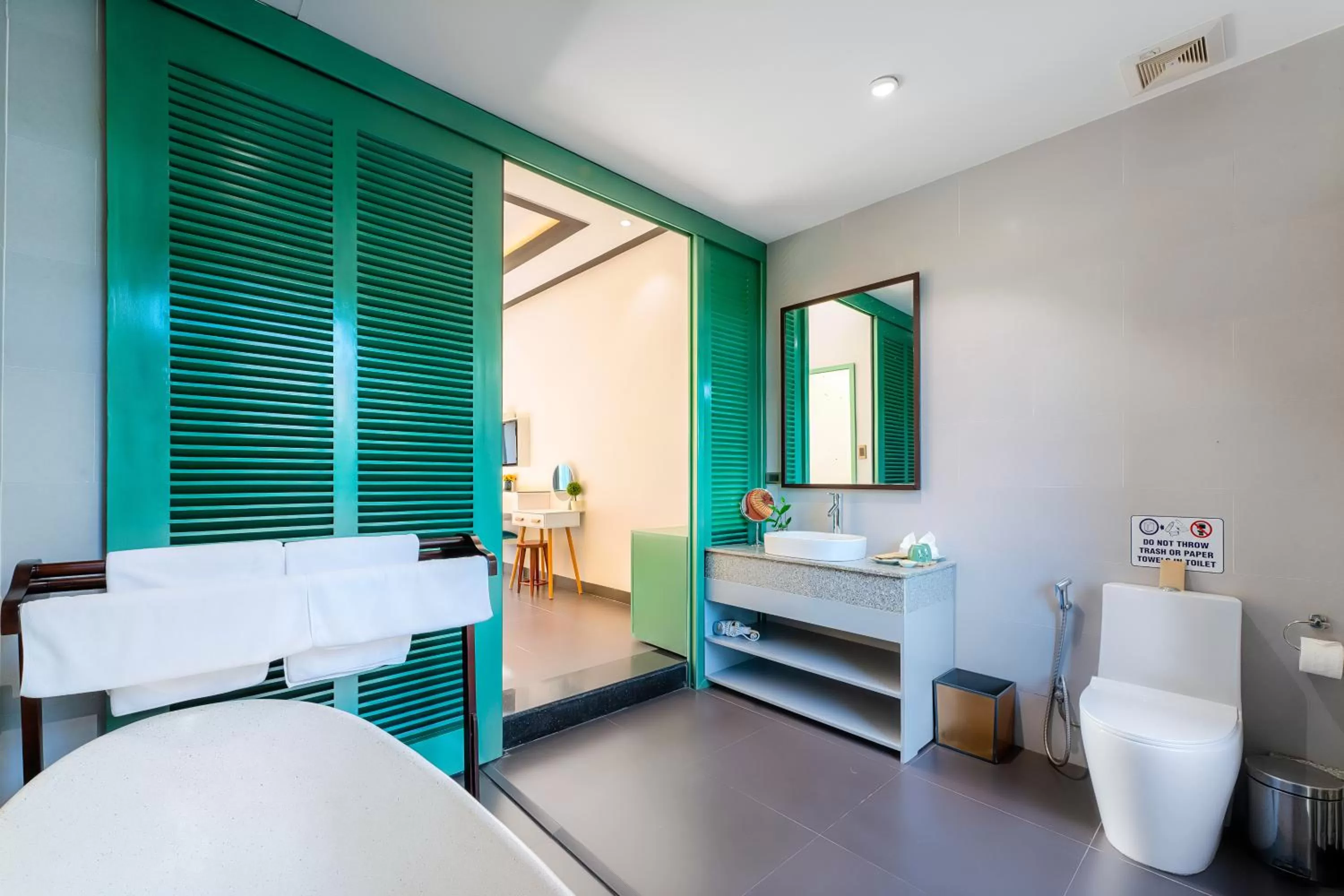 Toilet, Bed in Lavini Hoian Boutique Villa