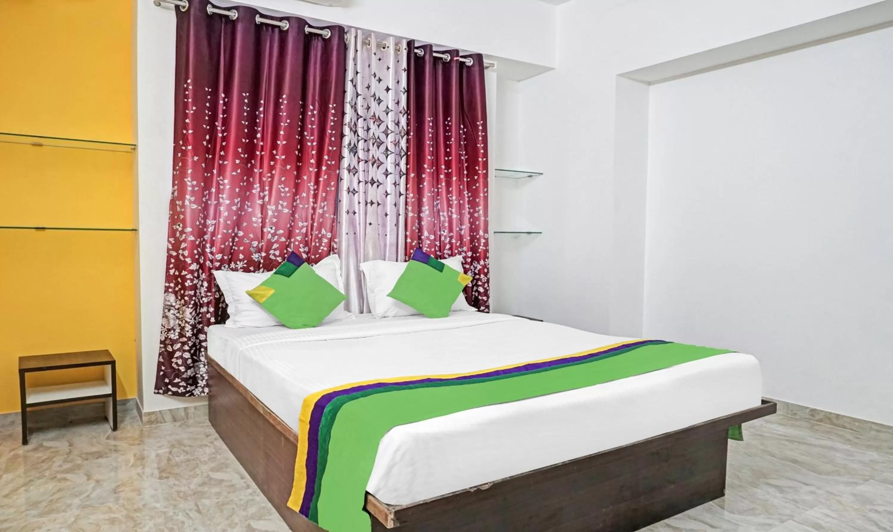 Bedroom, Bed in Treebo Atithi Corporate Stay Baner IT Hub