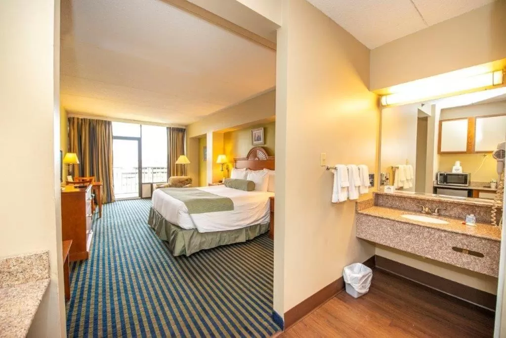 Photo of the whole room, Bed in Days Inn by Wyndham Virginia Beach At The Beach