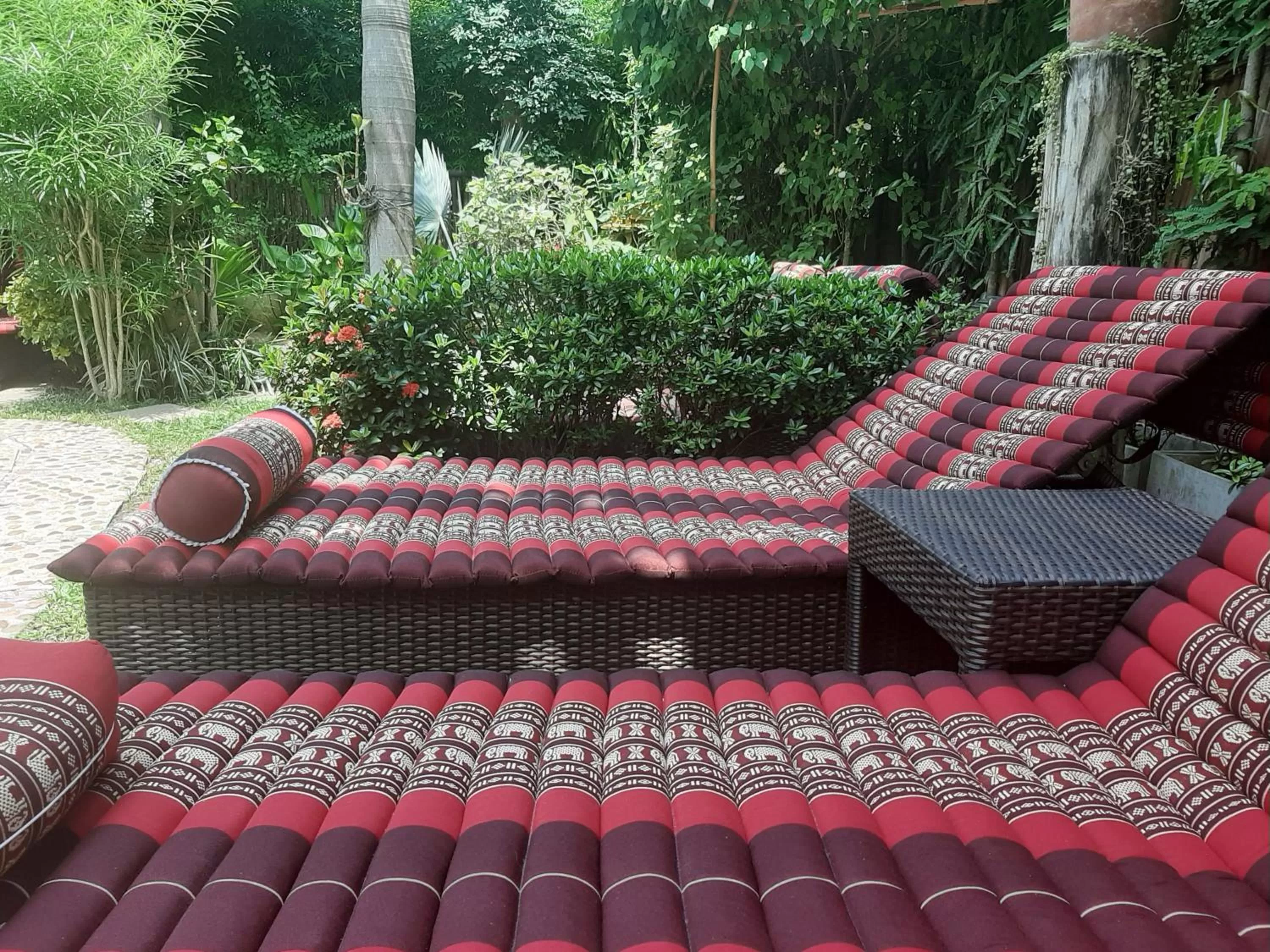 Garden in Liam's Guesthouse Adults Only