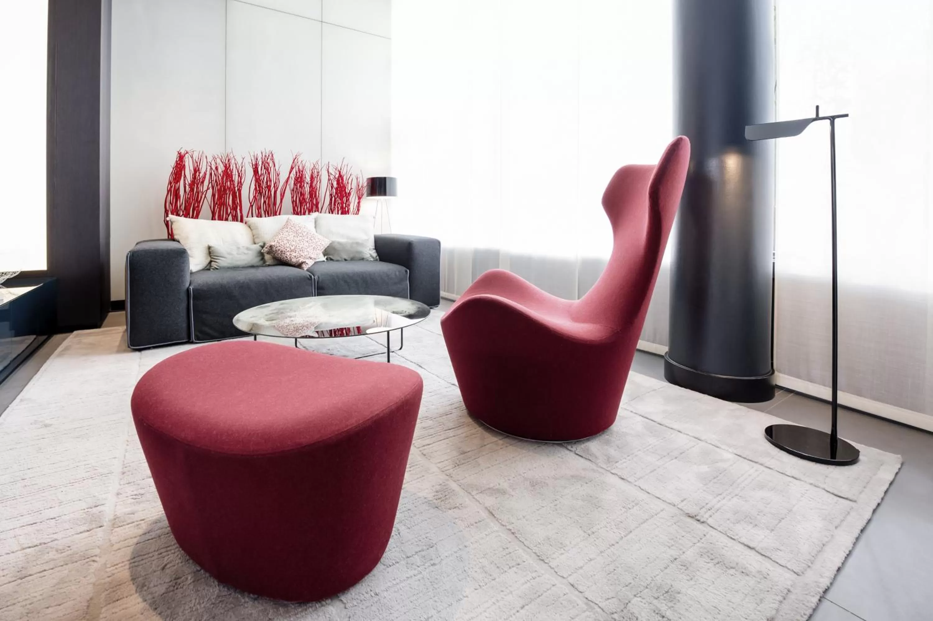 Lobby or reception in Novotel Suites Genève Aéroport