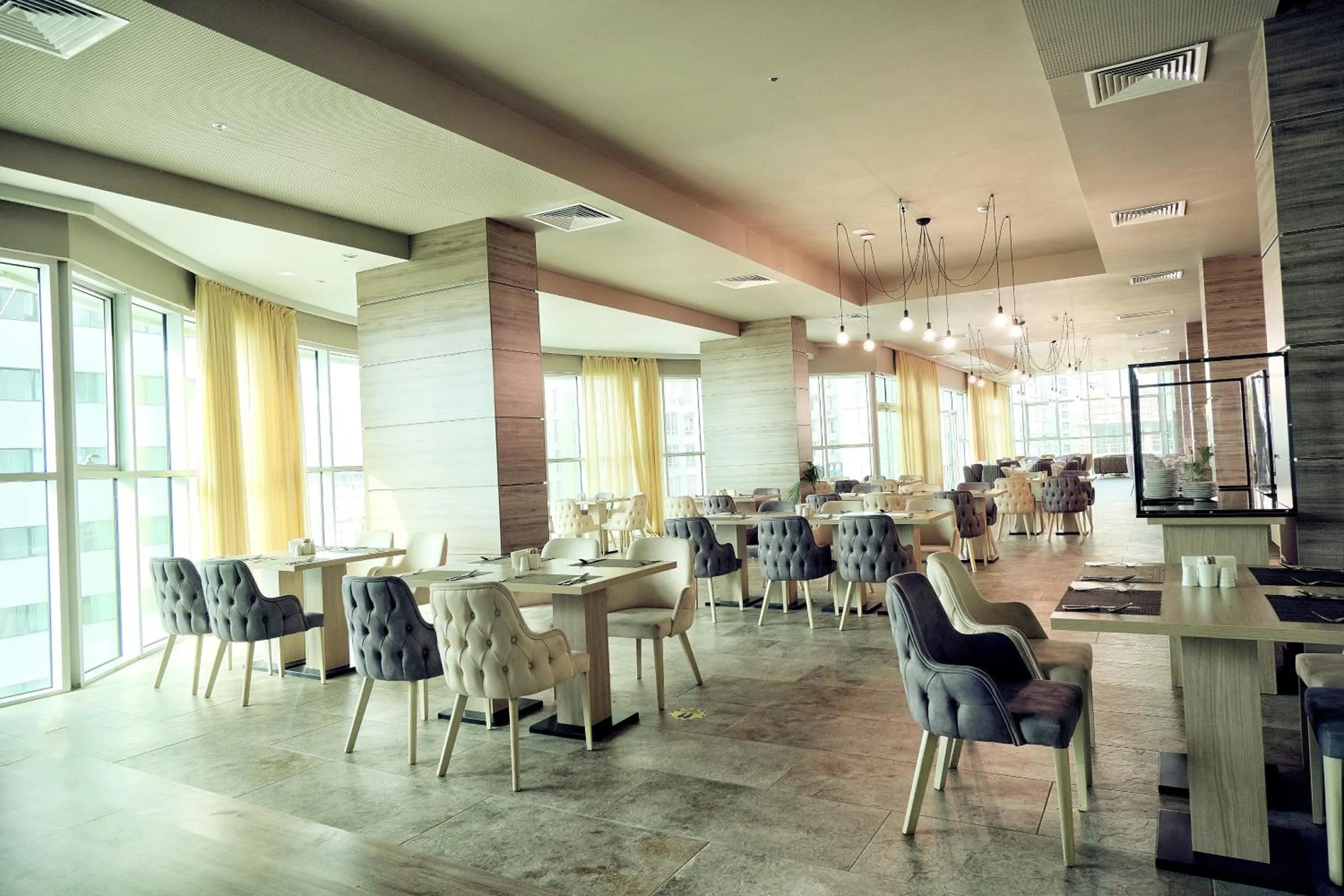Restaurant/places to eat in Best Western Premier Batumi