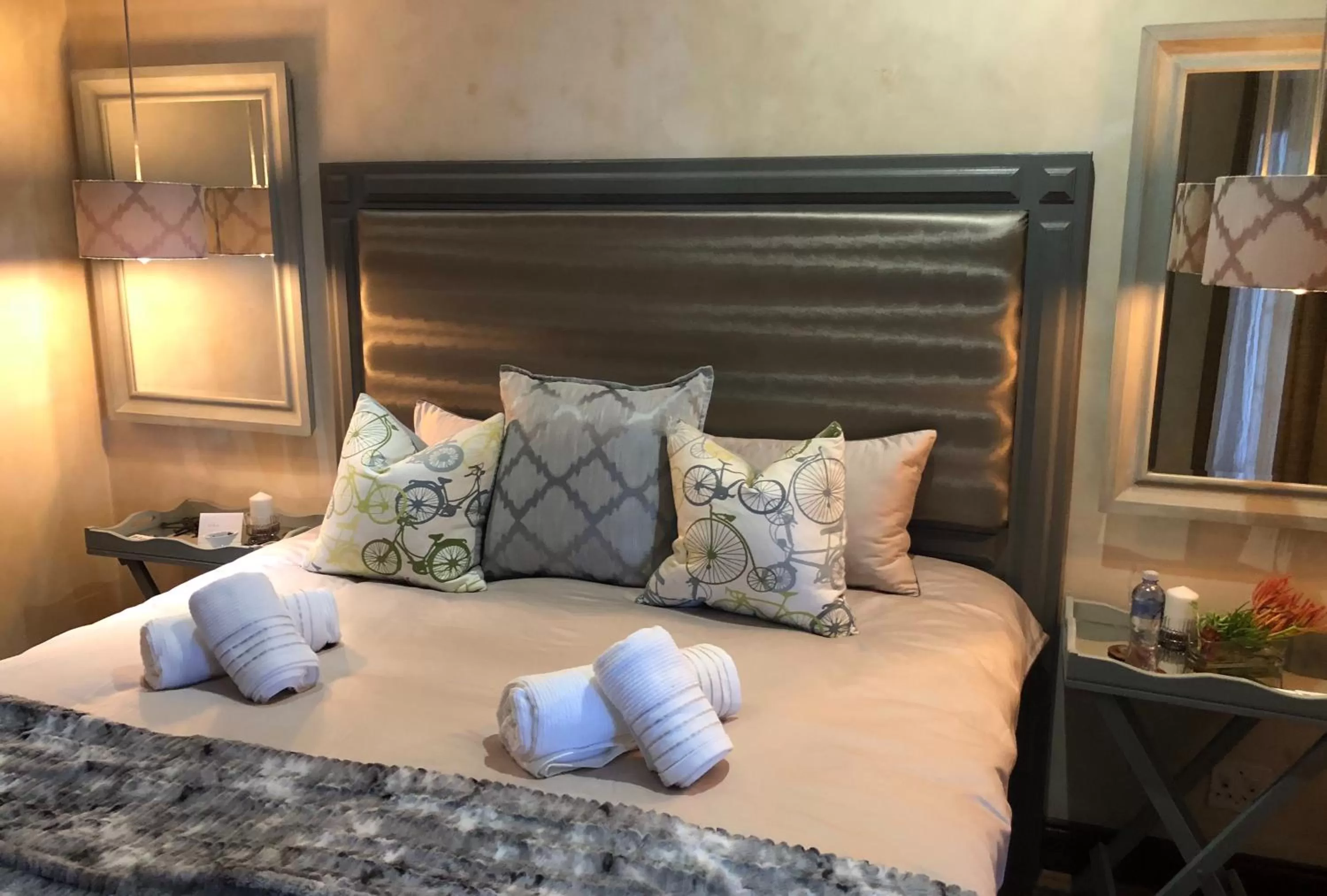 Bed in Spacube Luxury Suites and Spa