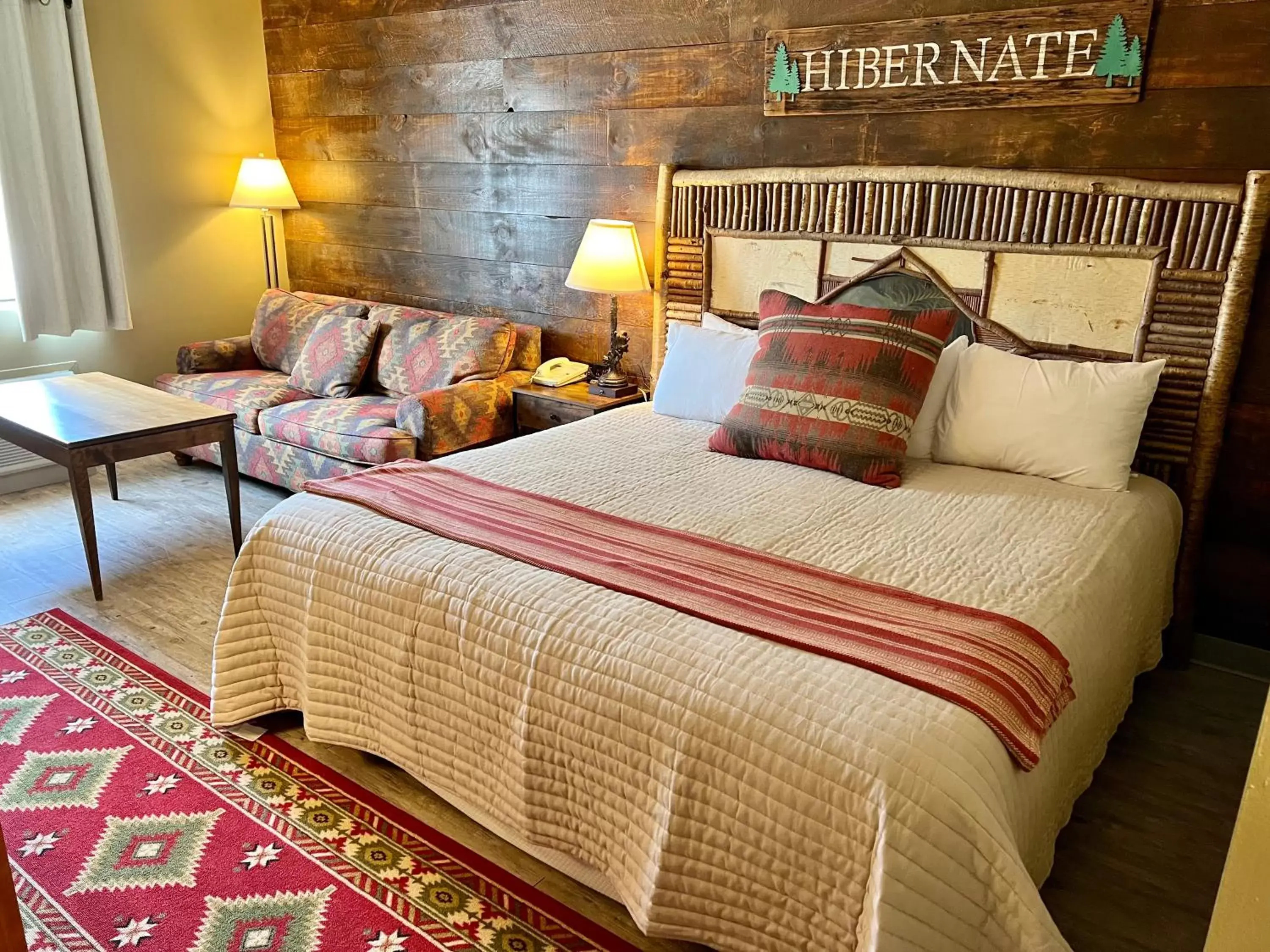 Standard King Room - Lodge Building Off Site in The Common Man Inn & Lodge, Plymouth Standard King Room - Lodge Building Off Site in The Common Man Inn & Lodge, Plymouth