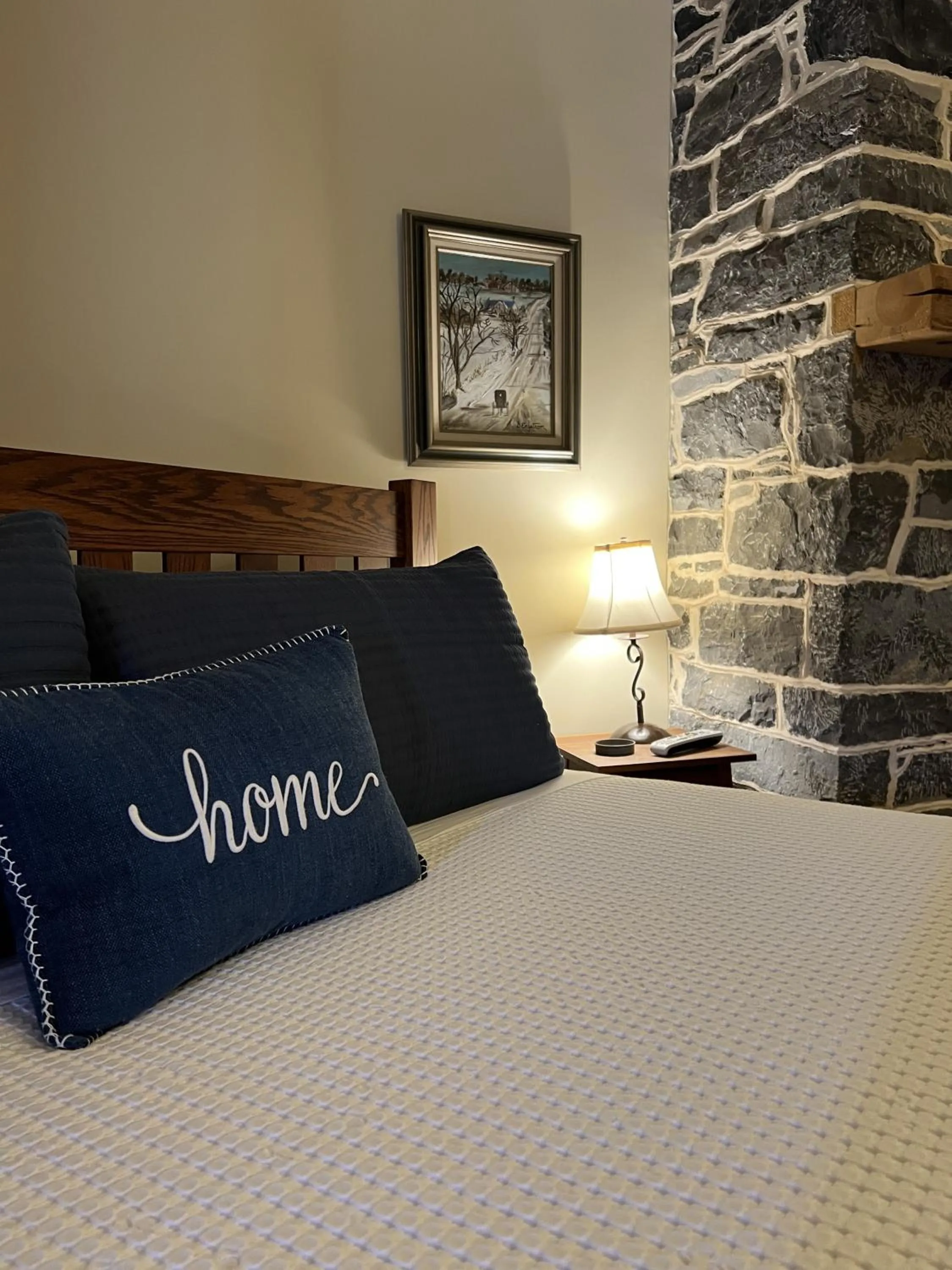 Bed in Silver Lake Bed and Breakfast