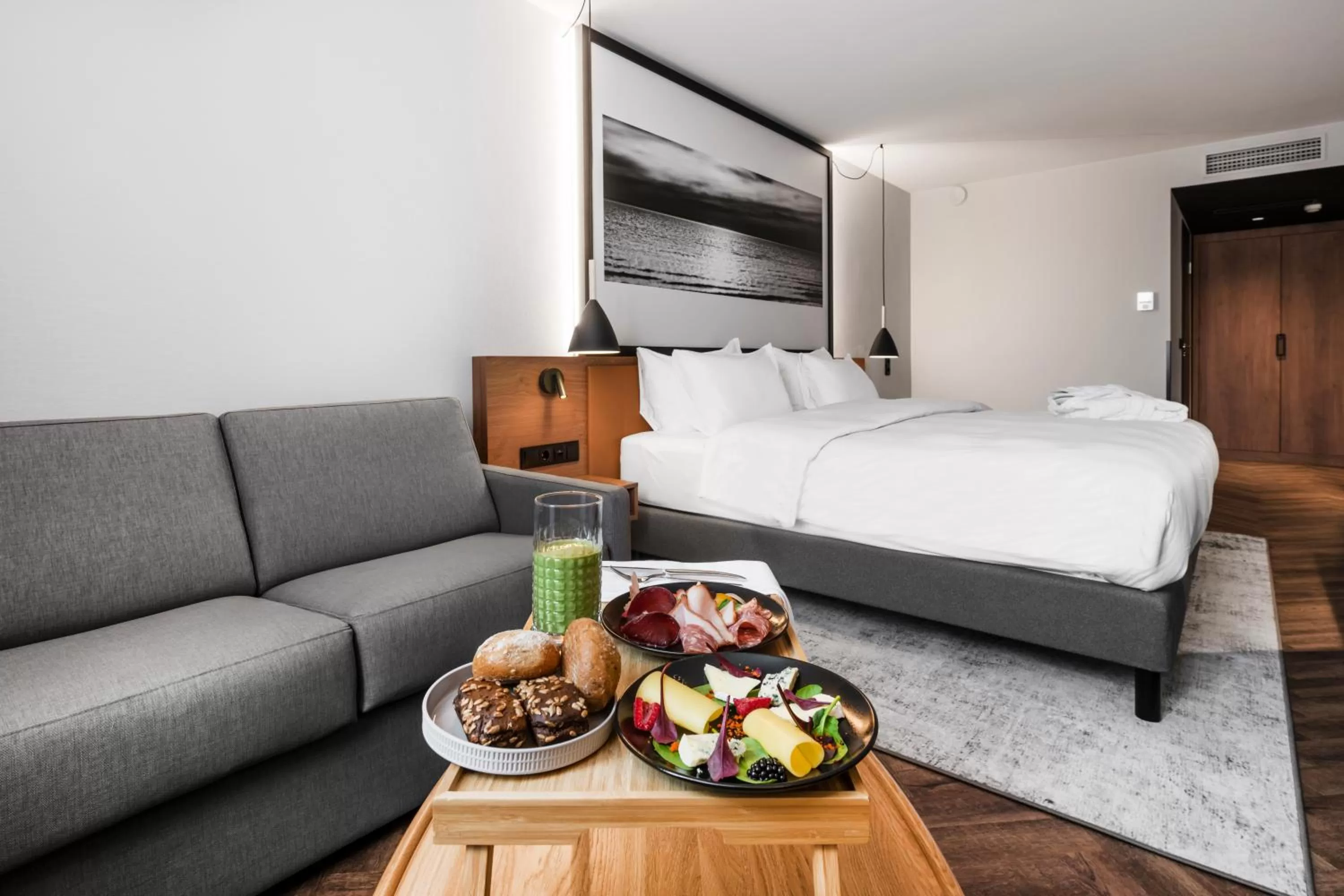 Food and drinks, Bed in MERCURE KLAIPEDA CITY HOTEL, Meetings, Events, Restaurant & Bar - Accor Group, Pet Stay FREE