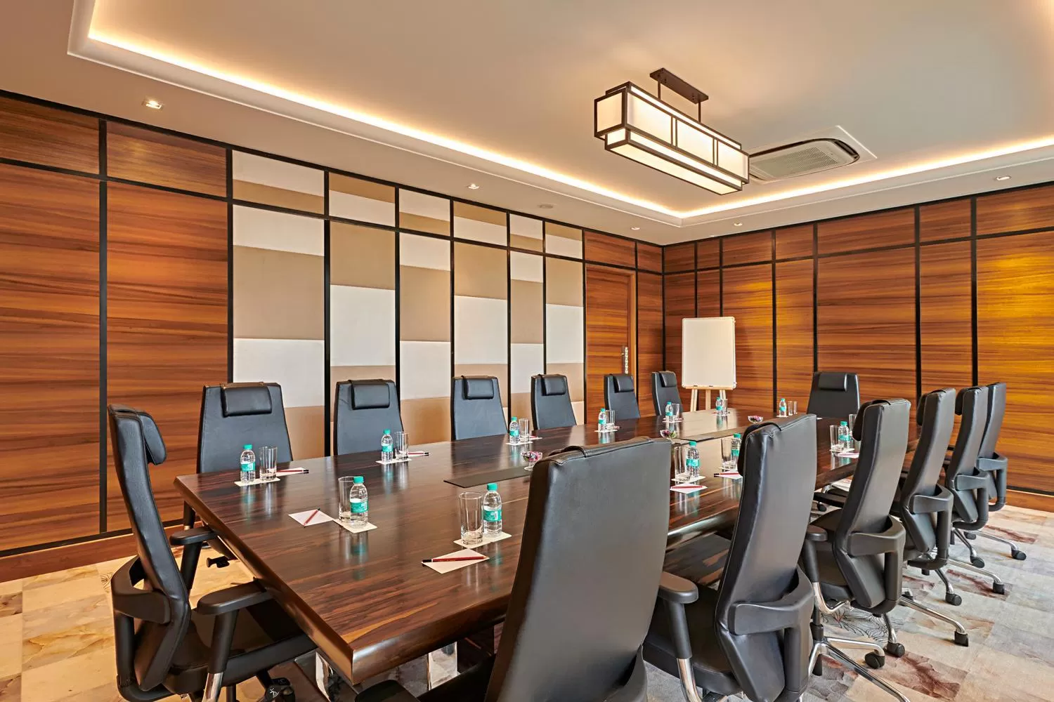Meeting/conference room in Country Inn & Suites by Radisson Chandigarh Zirakpur