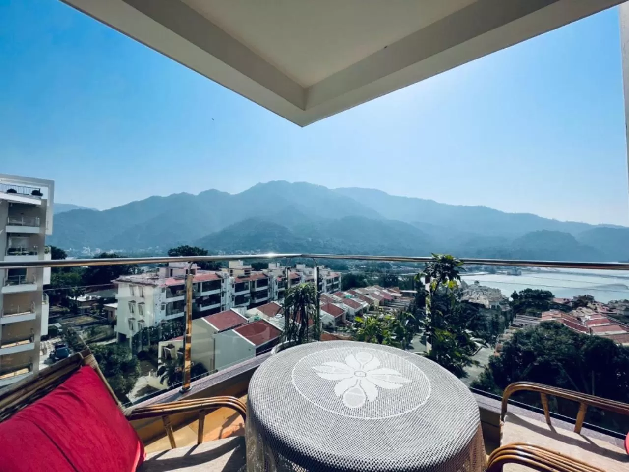 Seating area in Golden Healing Journeys Homestay