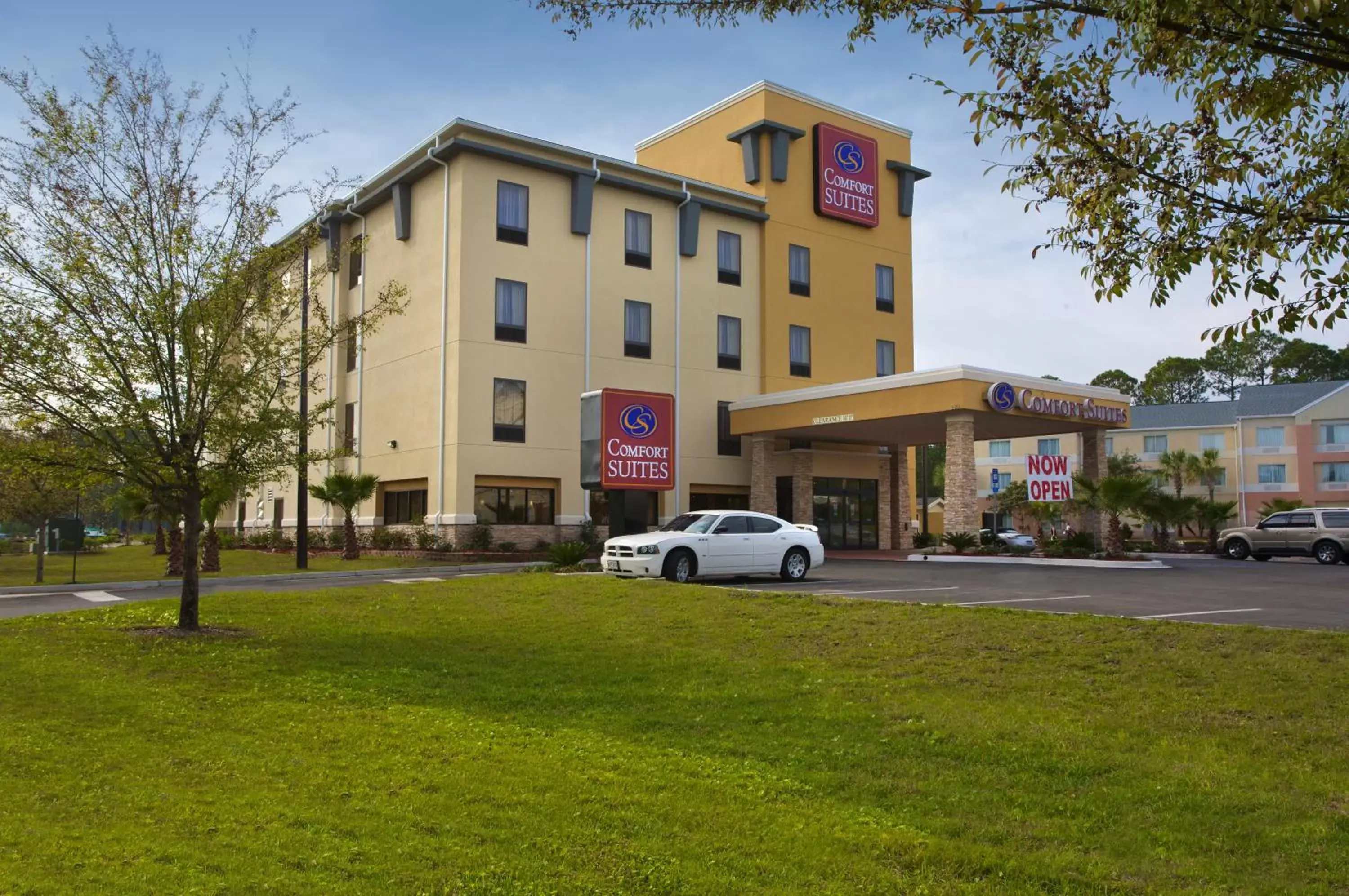 Comfort Suites Golden Isles Gateway Comfort Suites Golden Isles Gateway