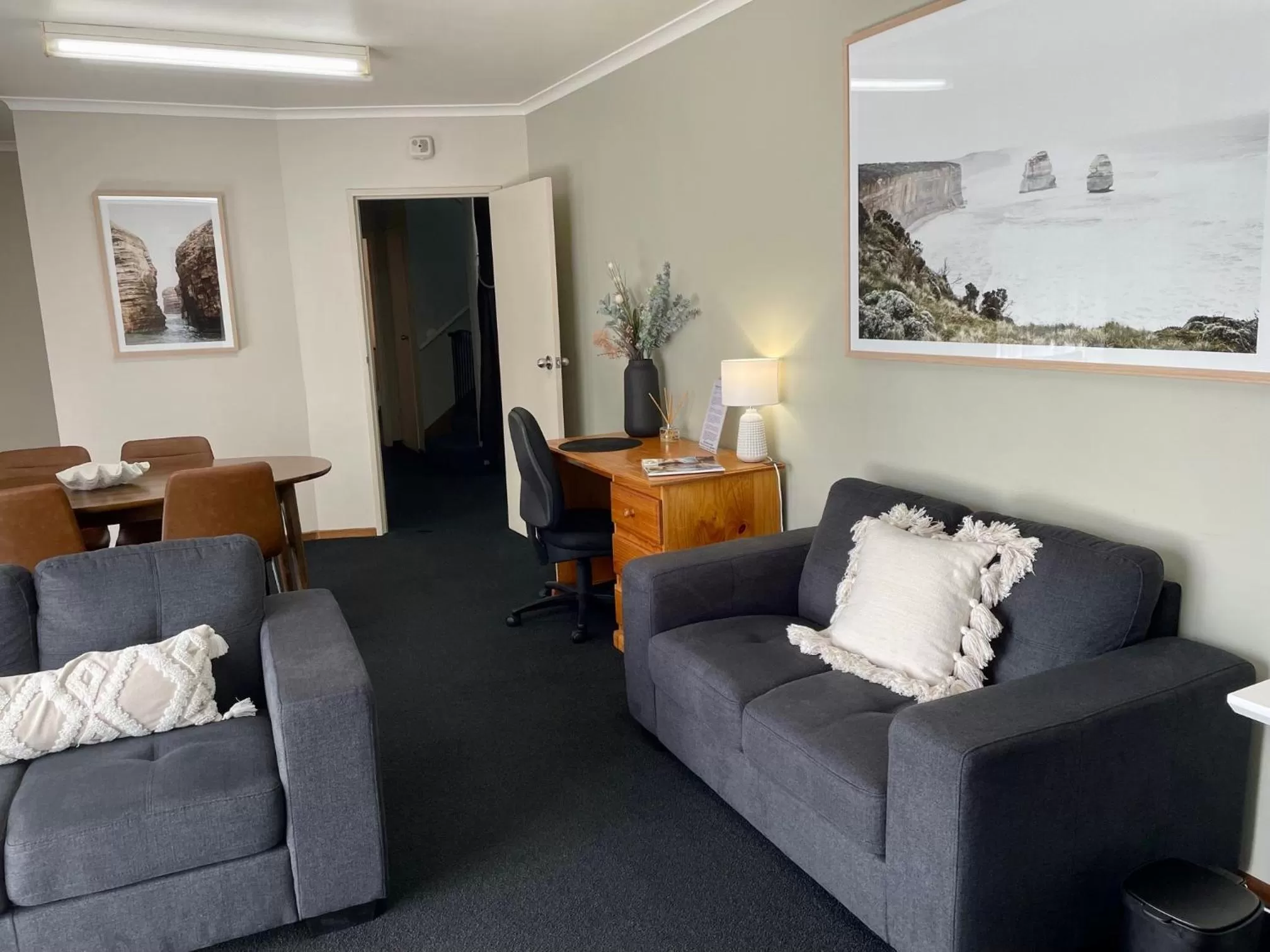 TV and multimedia in City Heart Motel Warrnambool
