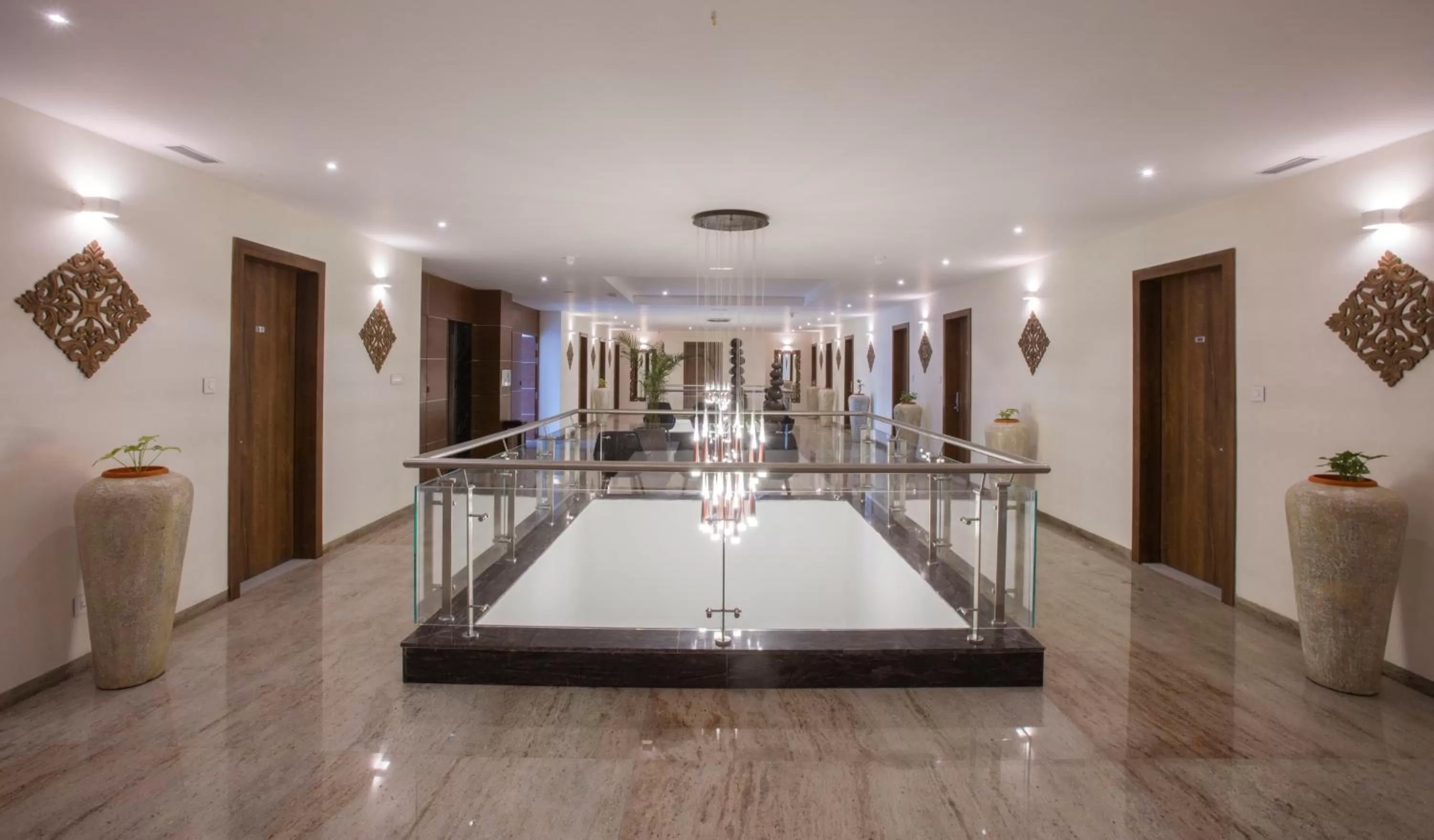 Lobby or reception, Swimming Pool in Sapphire Premium Hotel & Suite