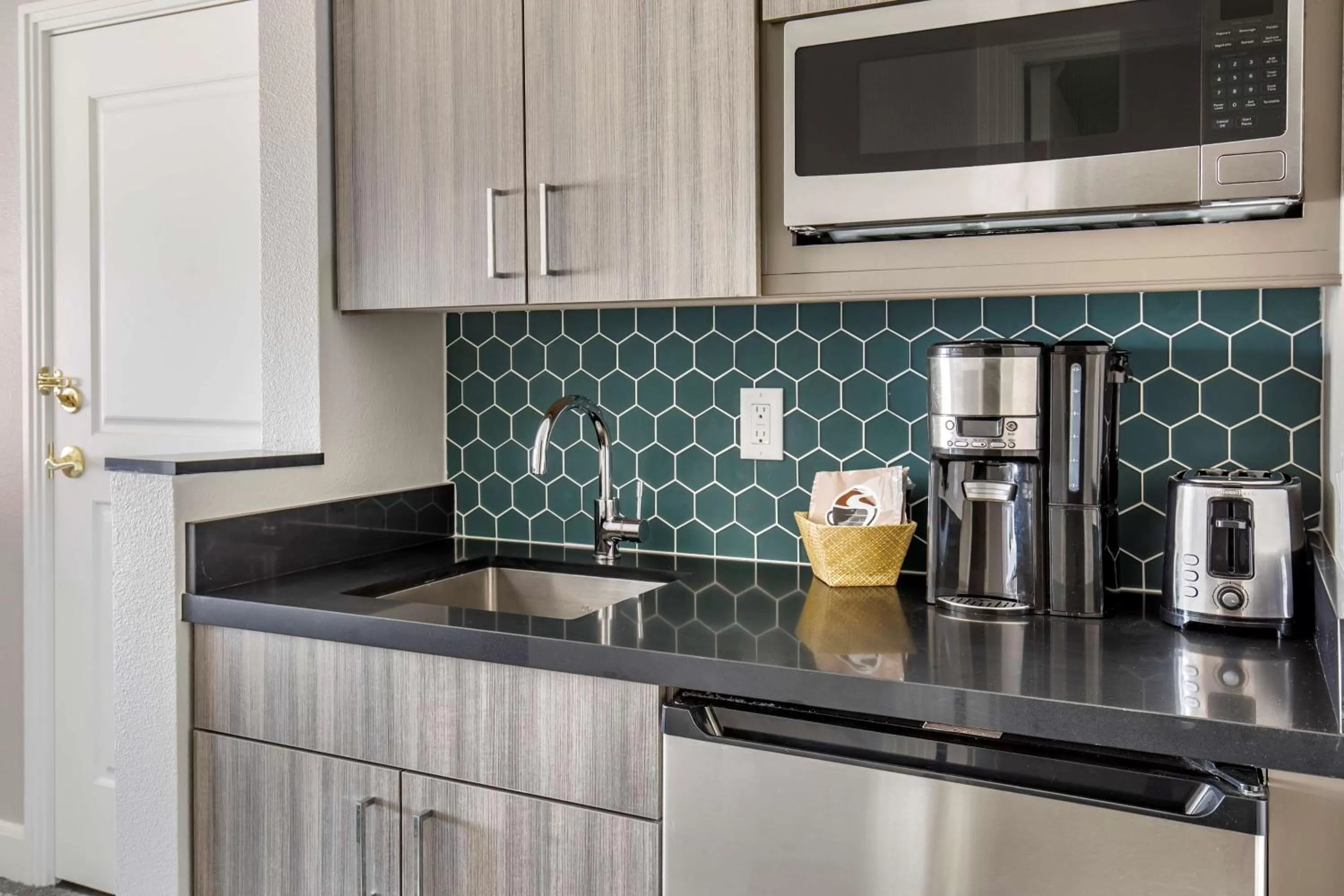 Coffee/tea facilities in Hilton Grand Vacations Club on the Las Vegas Strip