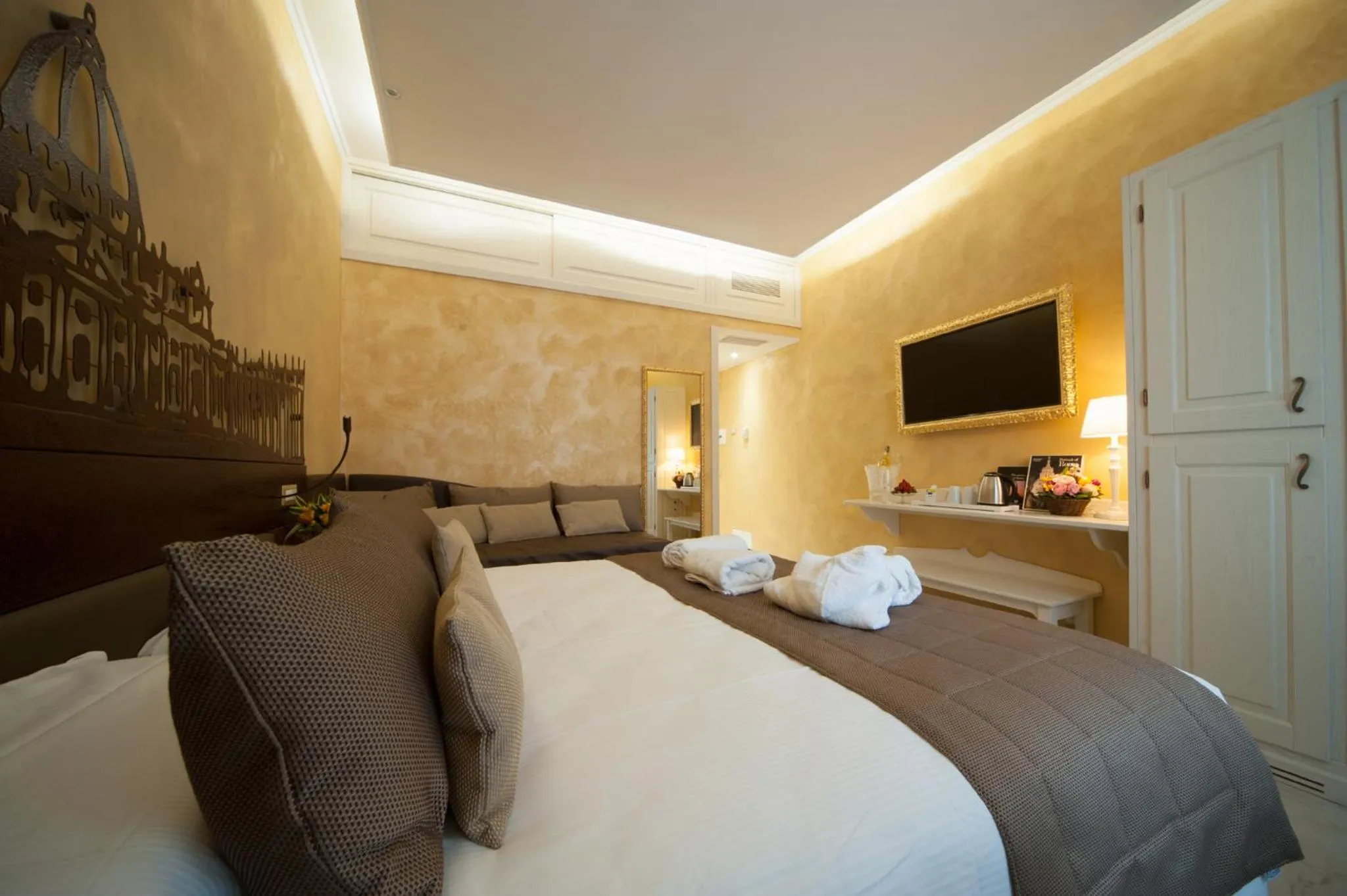 TV and multimedia, Bed in Maison Tritone