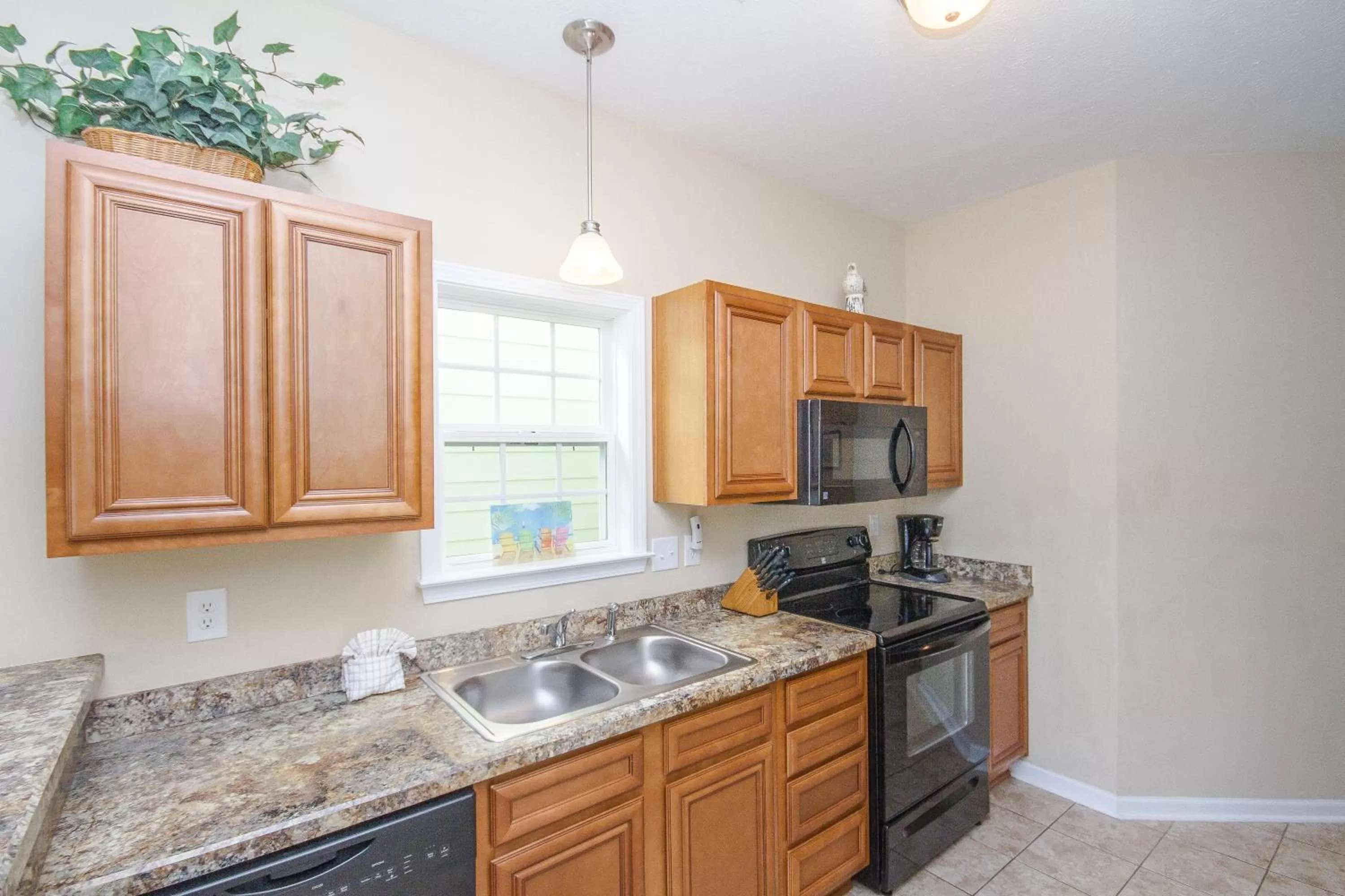 Kitchen or kitchenette, Kitchen/Kitchenette in Beach Vacation Condos South