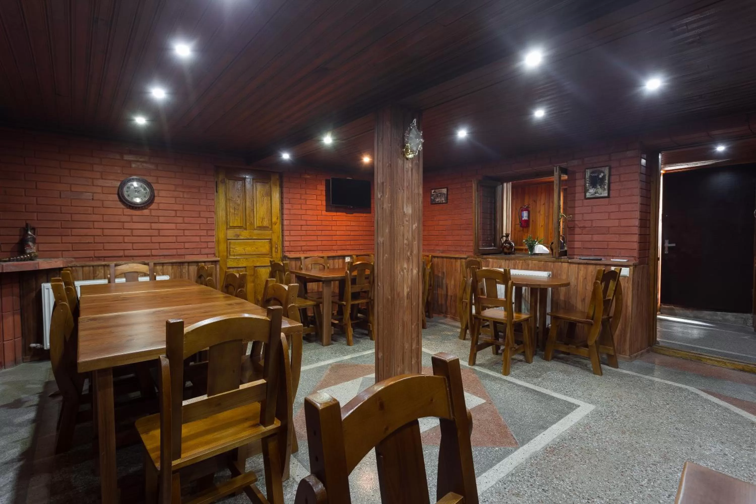 Breakfast in Heyvany