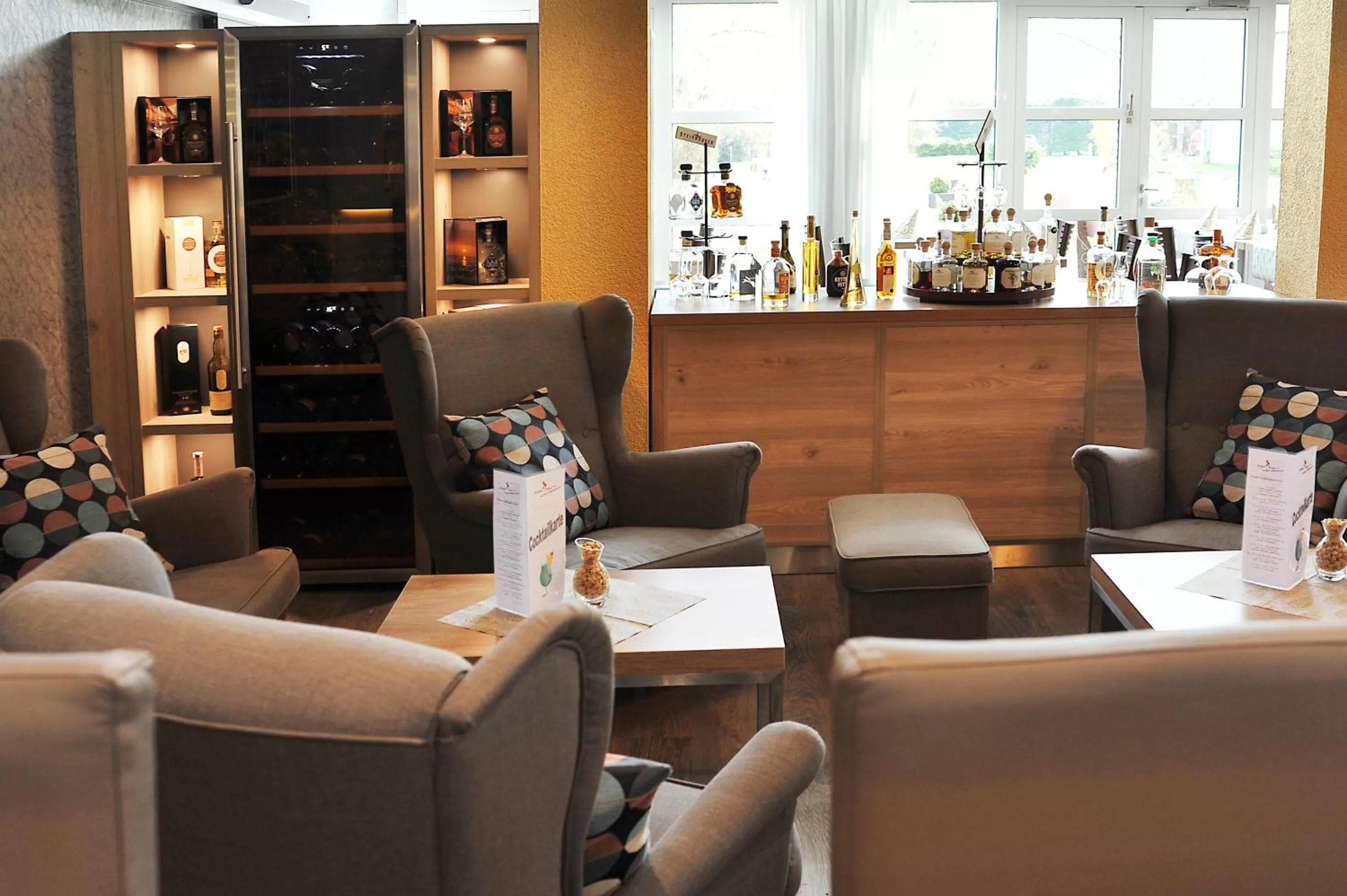 Restaurant/places to eat in Bernstein Acamed Resort