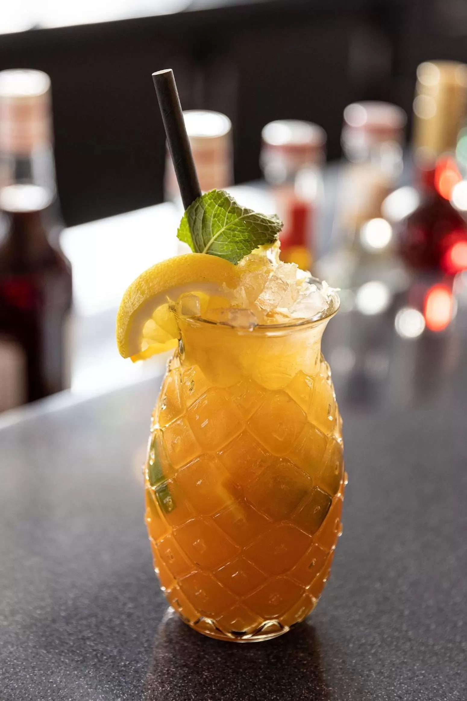 Lounge or bar in Hampton by Hilton Tours Centre, France