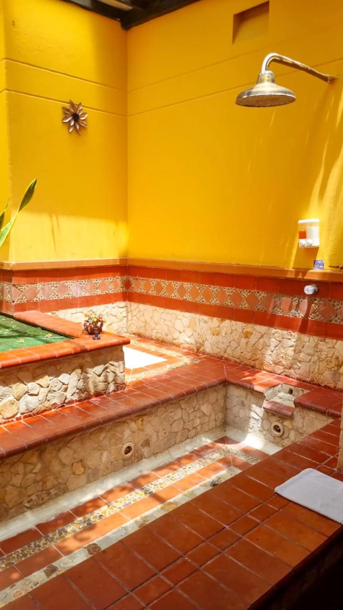 Bathroom in Hotel Portón del Sol
