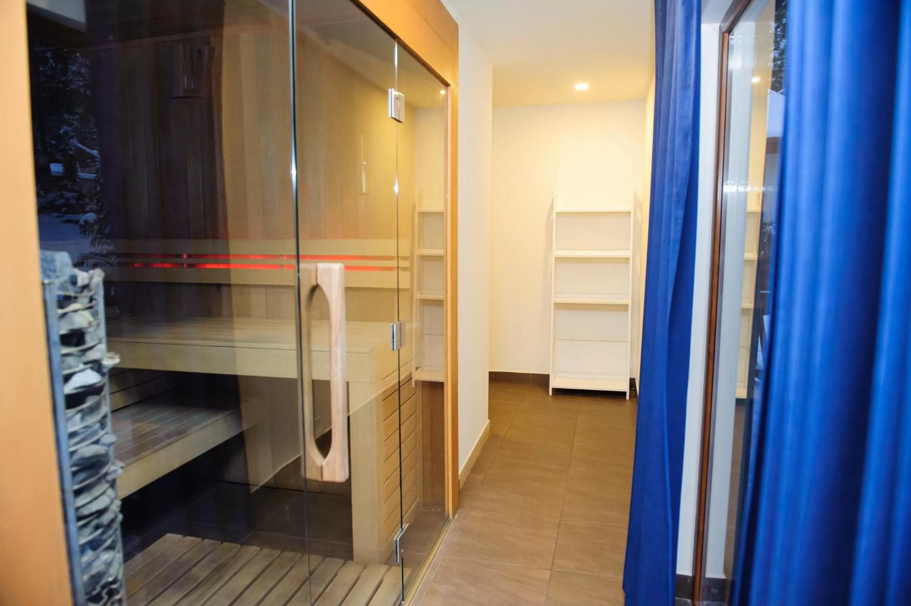 Tree House Relax Park