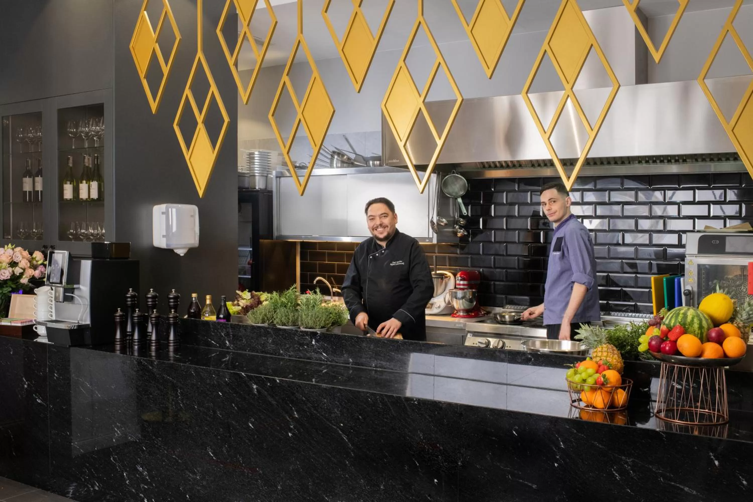 Restaurant/places to eat in Xerion Hotel