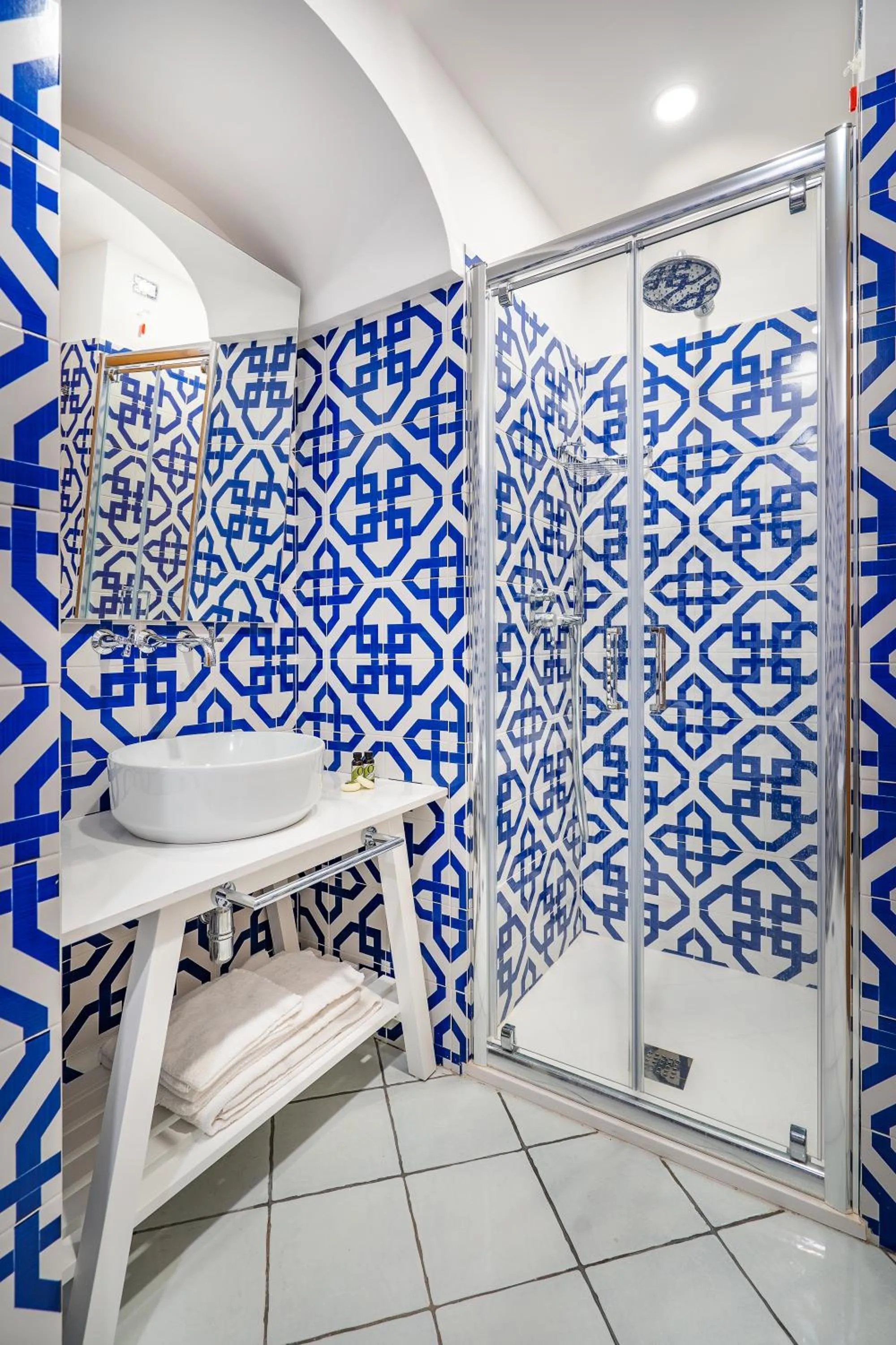 Bathroom in Hotel Torre Barbara