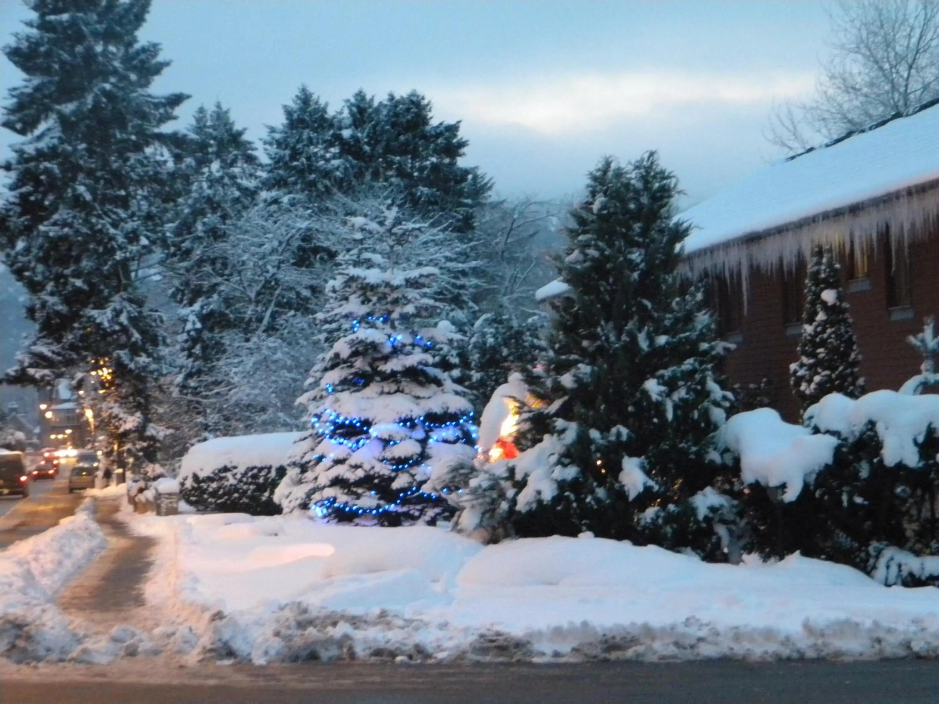 Property building in Highlander Hotel ‘A Bespoke Hotel’