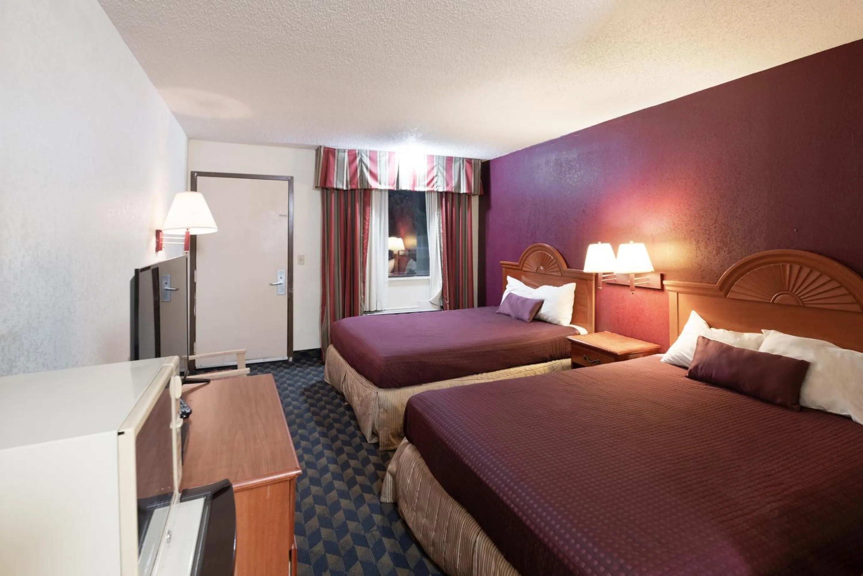 Bedroom in OYO Hotel Manning SC