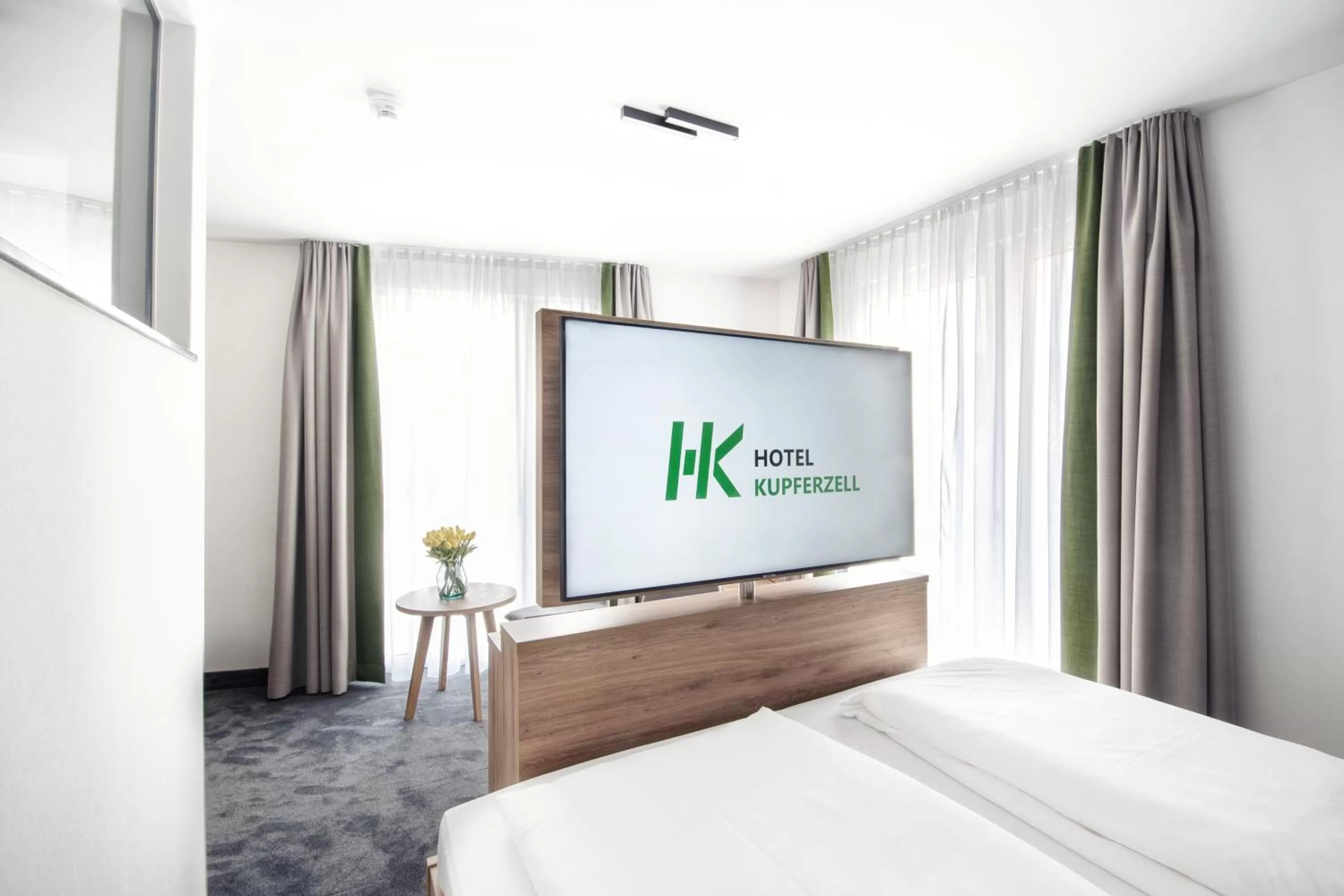 TV and multimedia, Bed in Hotel Kupferzell