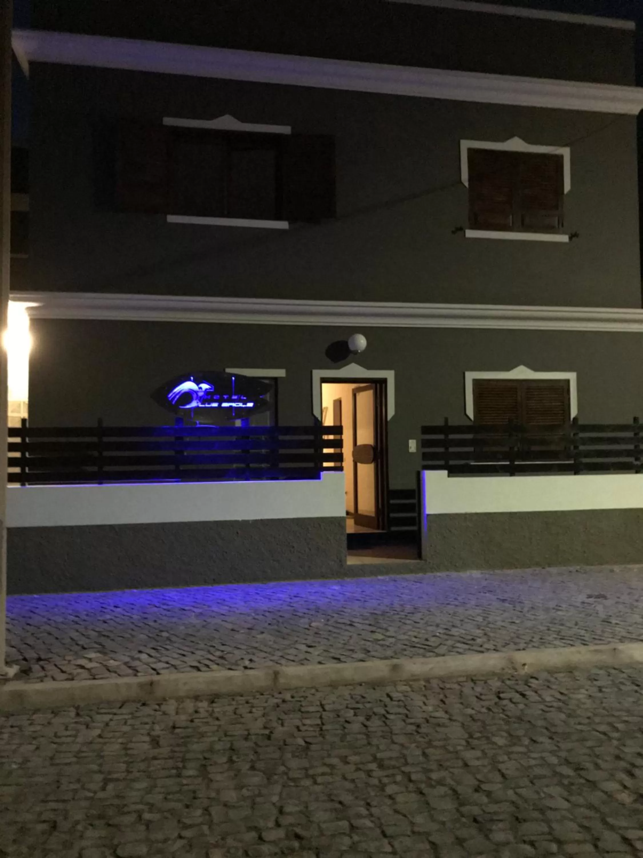 Facade/entrance, Property Building in Blue eagle