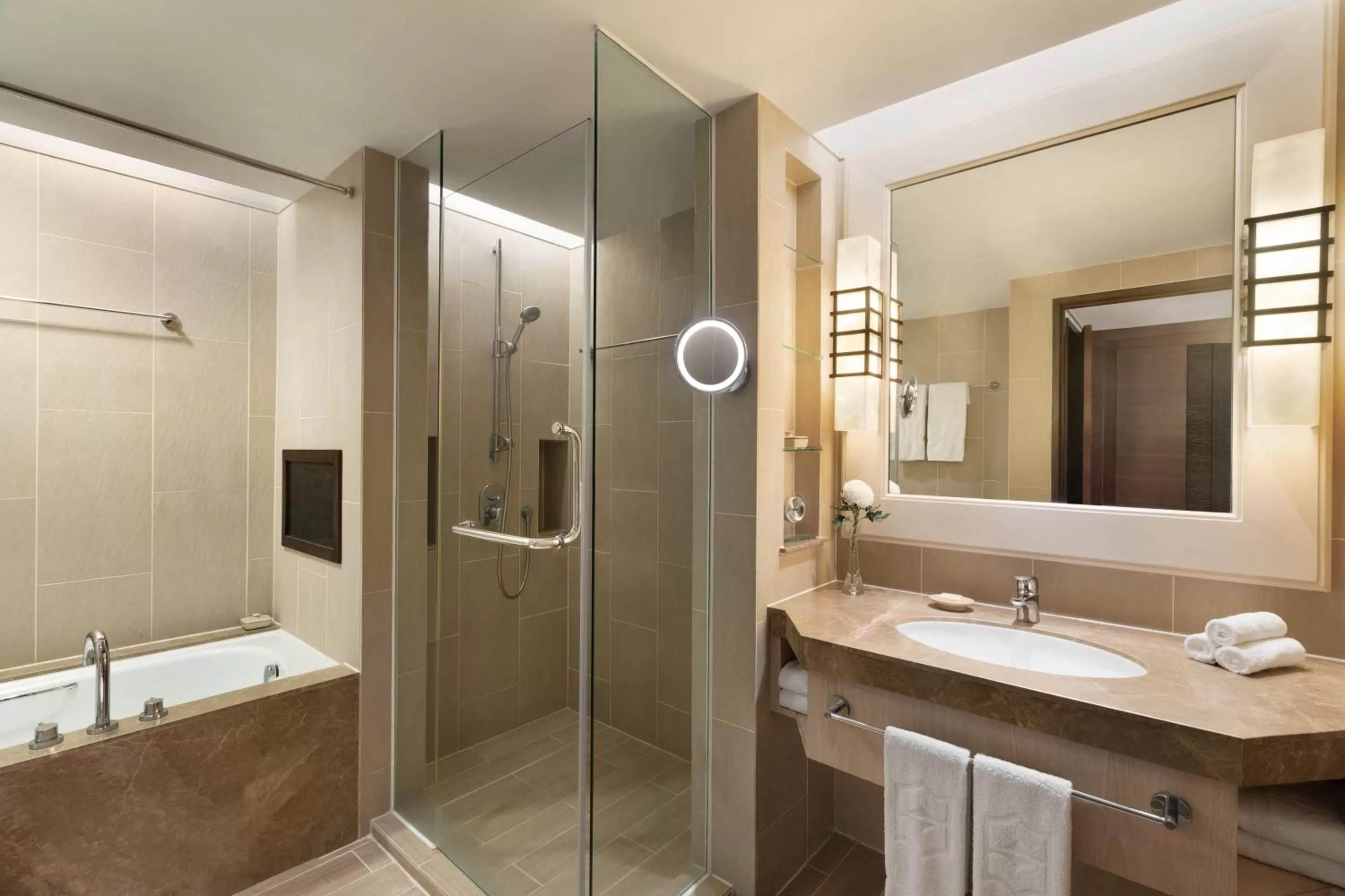 Shower in Shangri-La Rasa Ria, Kota Kinabalu