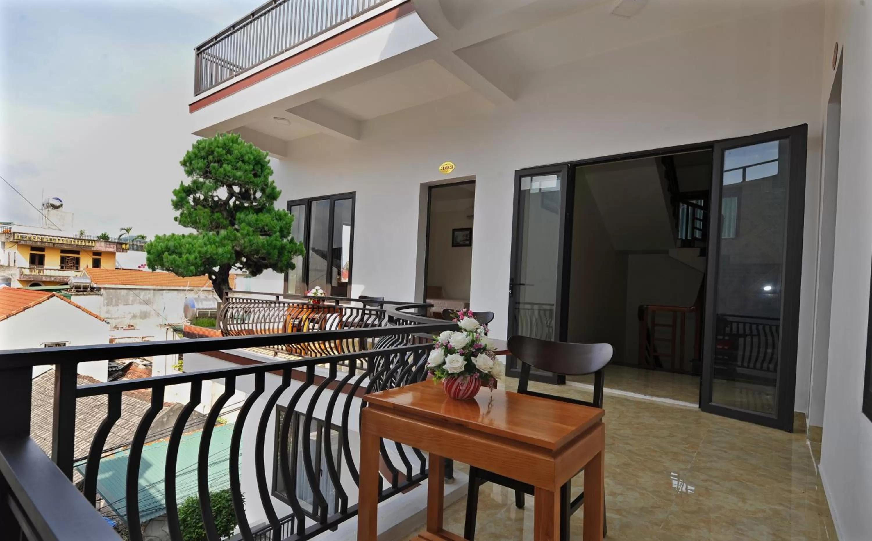 Balcony/Terrace in TAMCOC VUTHANH FRIENDLY Hotel