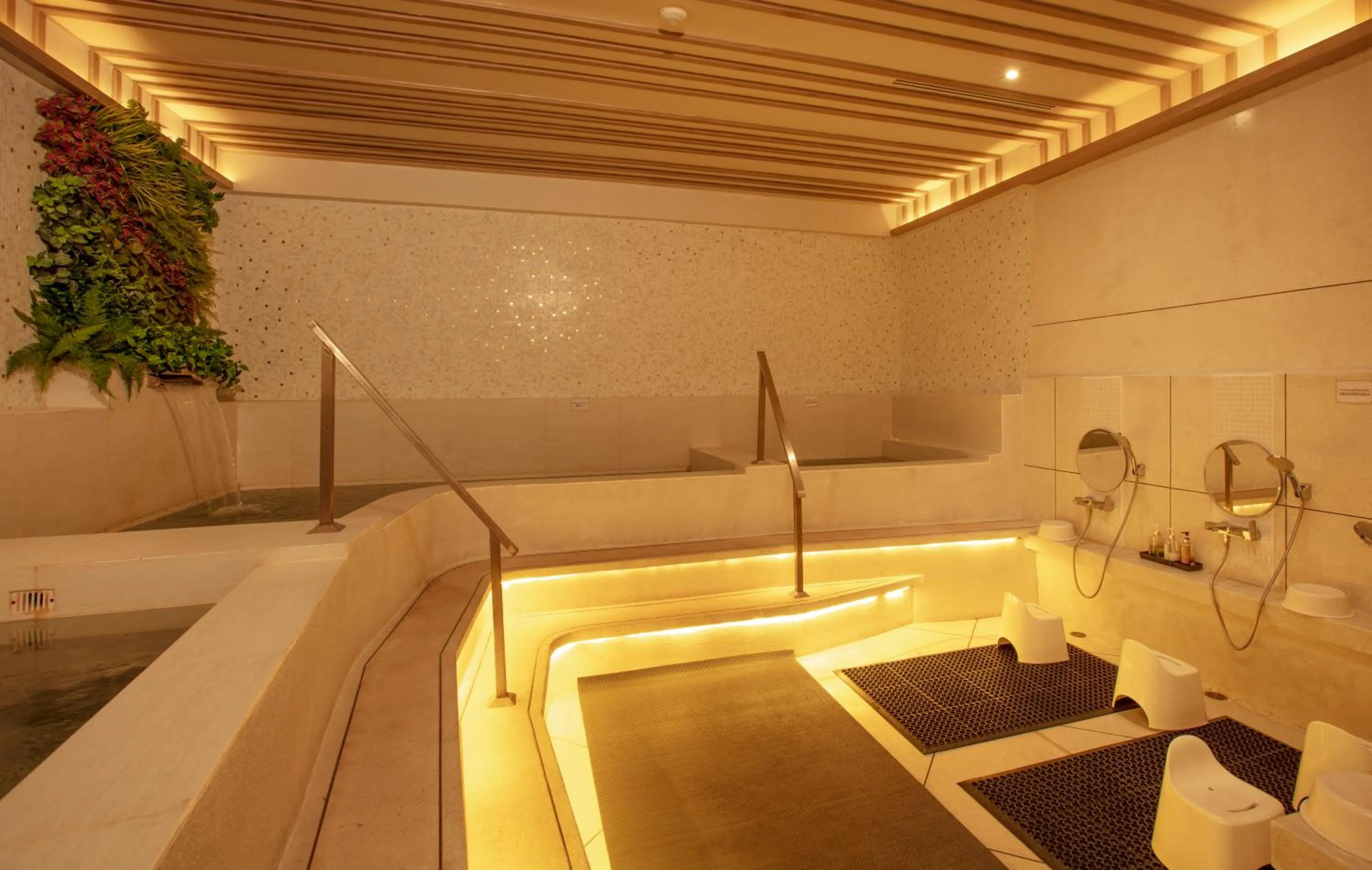 Massage in Divalux Resort & Spa Bangkok, Suvarnabhumi Airport-Free Shuttle