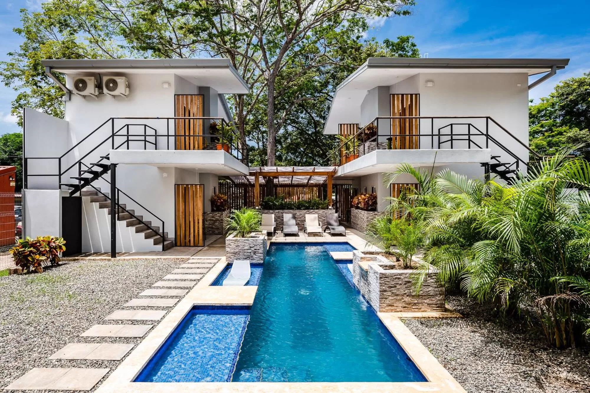 Swimming Pool in Hotel Elixir