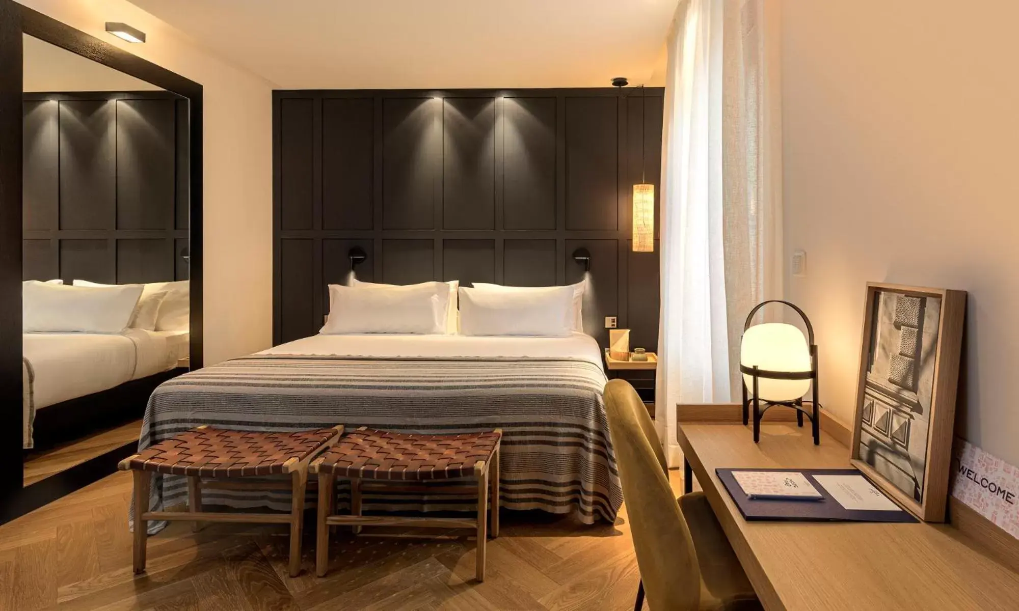 Small Double or Twin Room in Hotel Casa Sagnier Small Double or Twin Room in Hotel Casa Sagnier