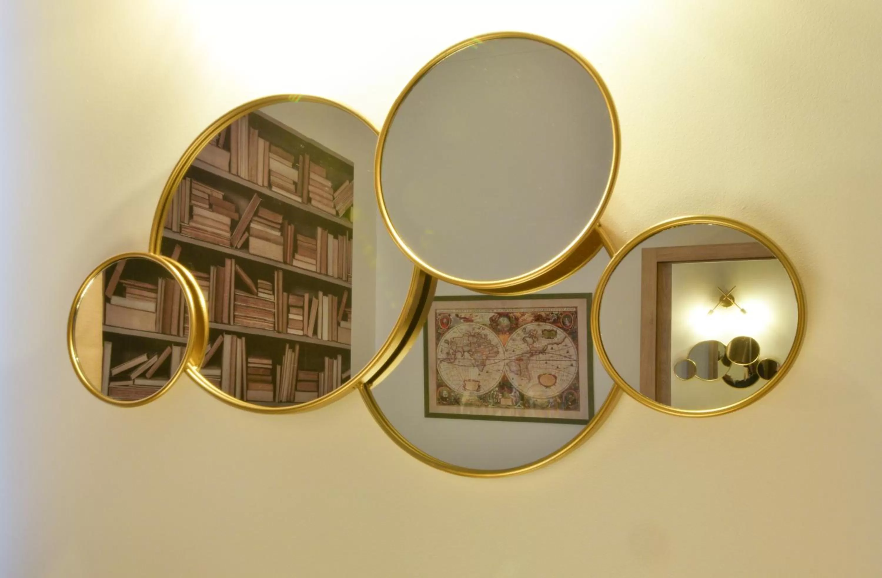 hair dresser in Spagna Ave