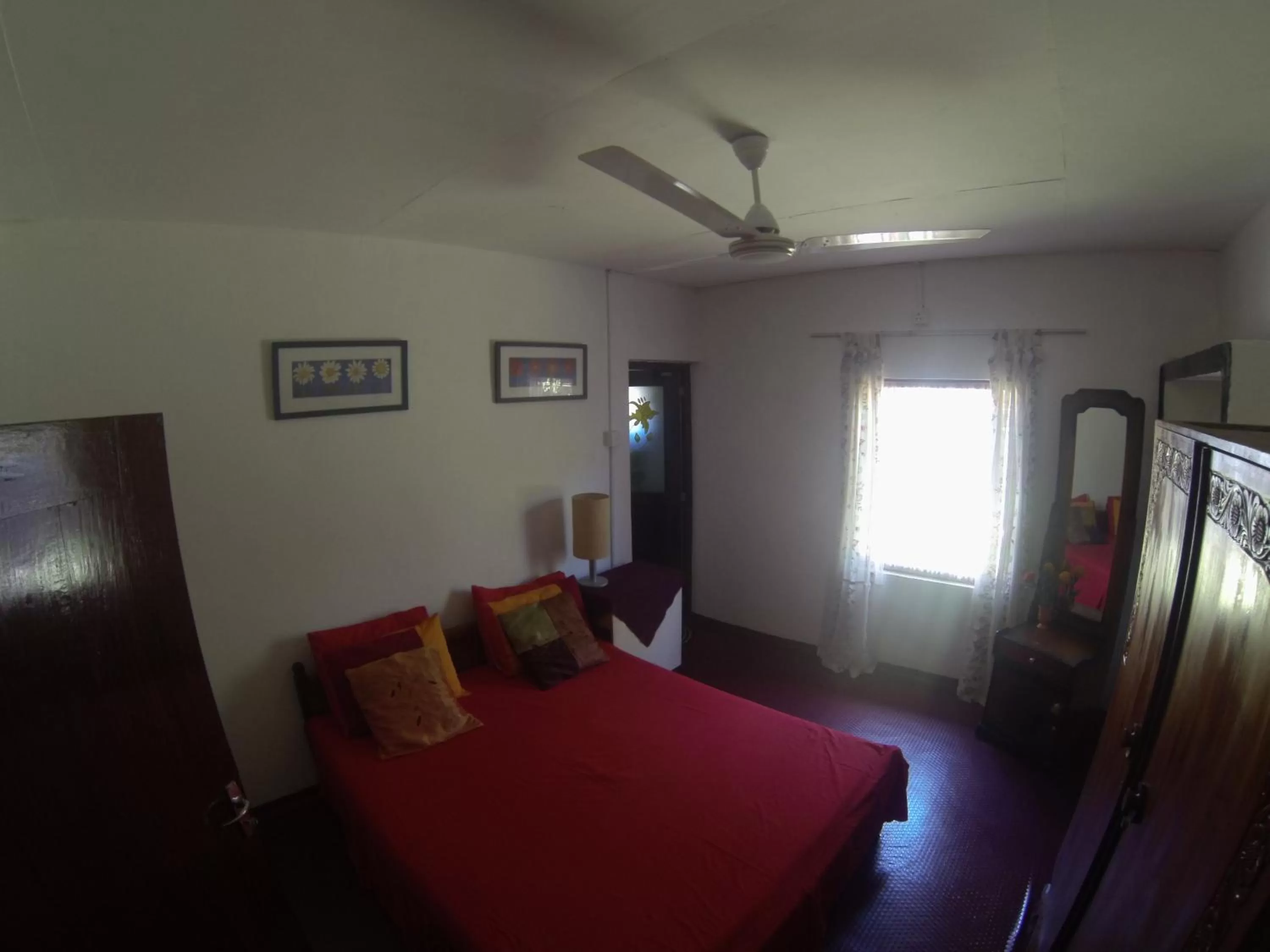 Bed in Jumera Villa Mirissa