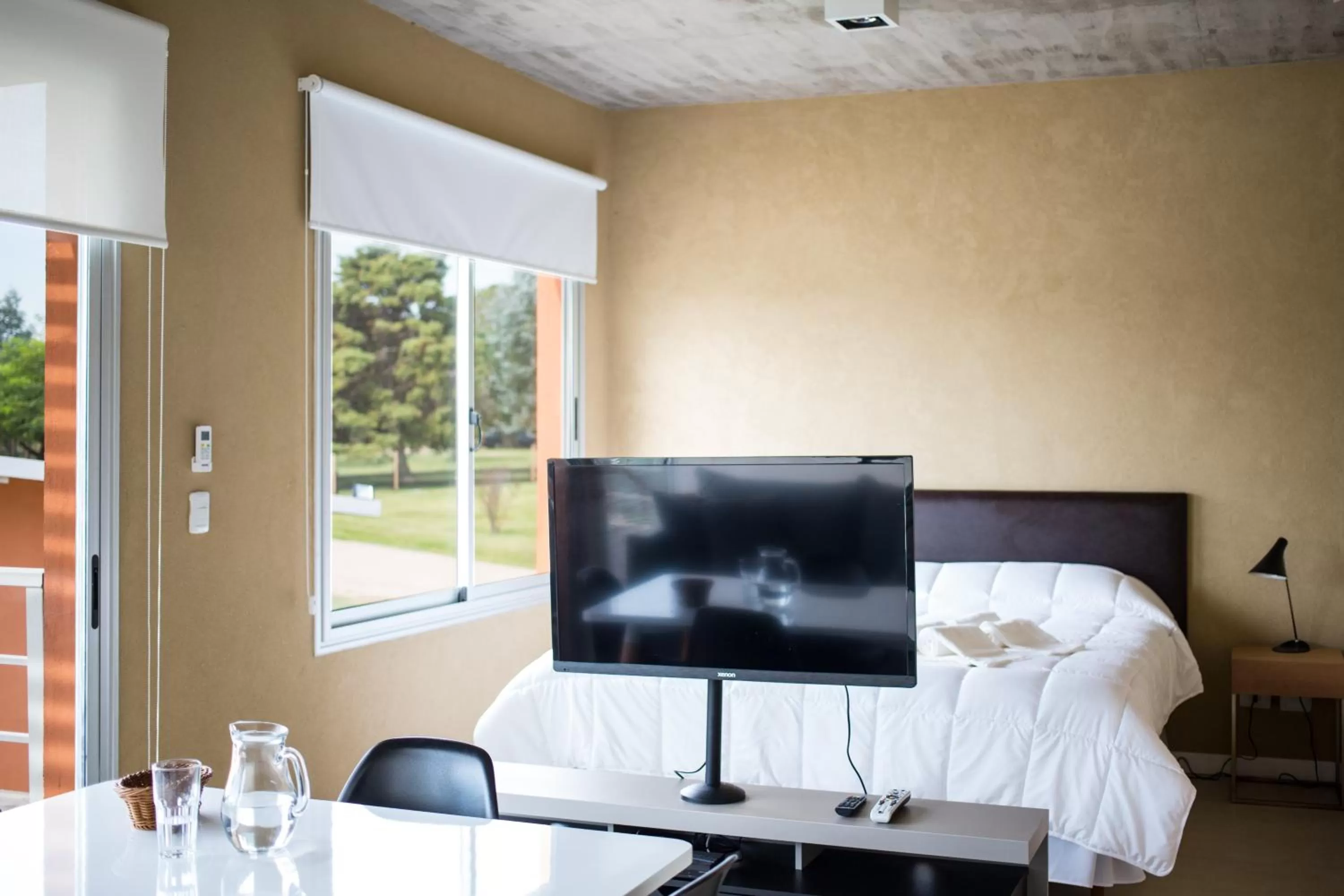 TV/Entertainment Center in Lomas del Real Aparthotel