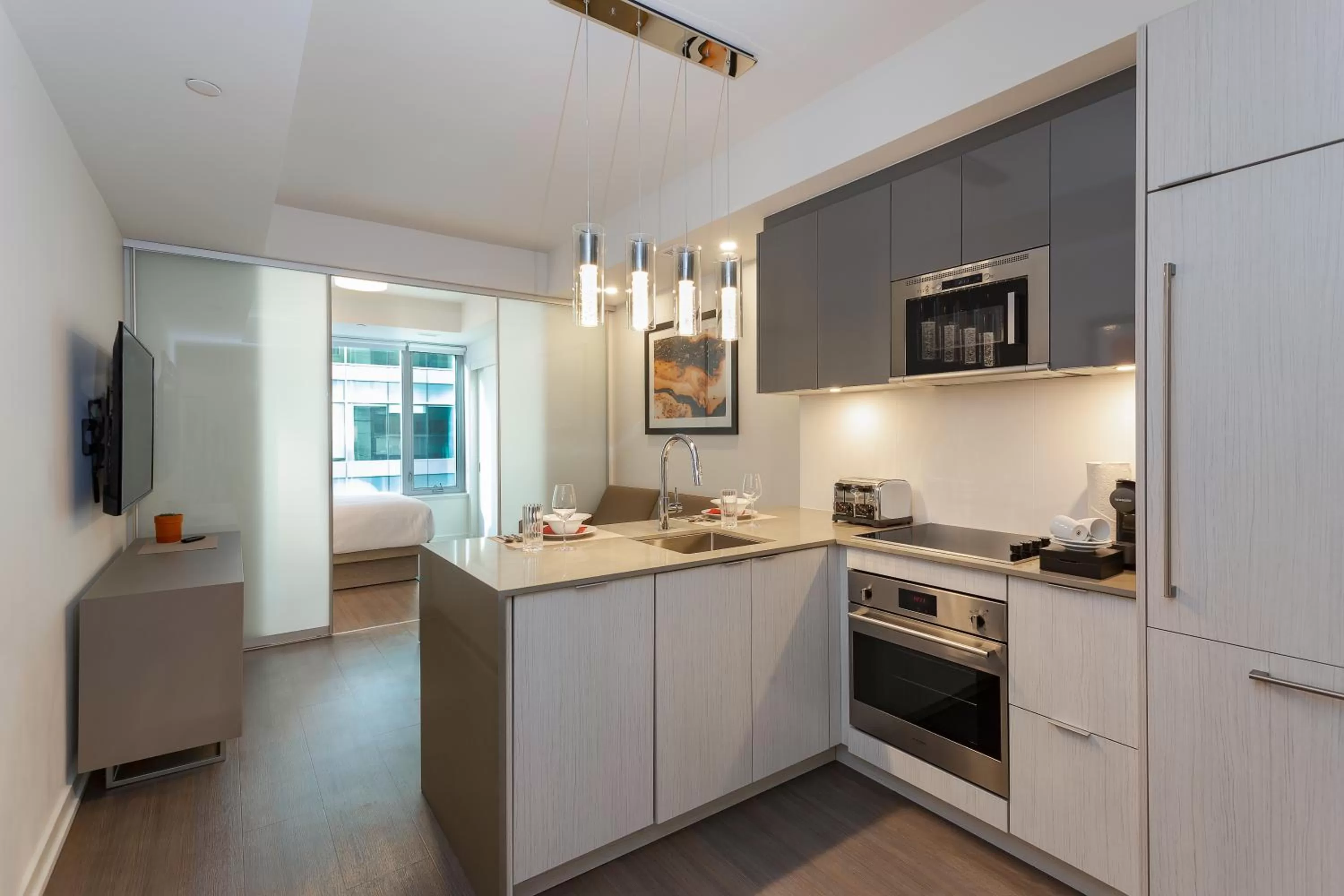 Kitchen or kitchenette in reStays Ottawa