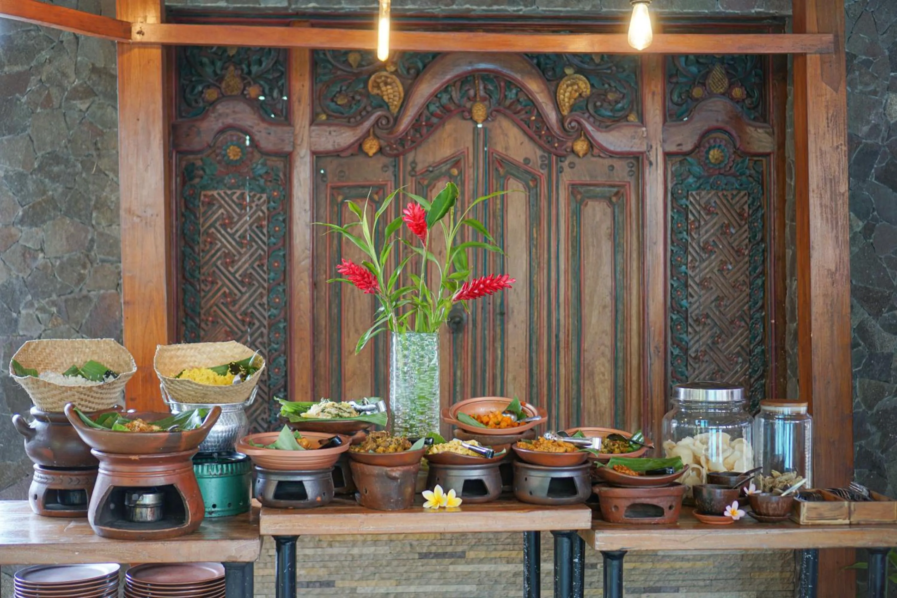 Buffet breakfast in Hotel Sriti Magelang