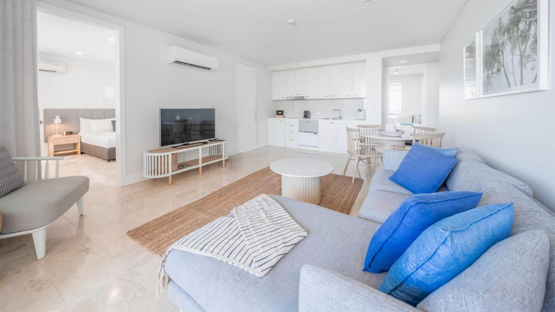 TV and multimedia in Oaks Casuarina Santai Resort