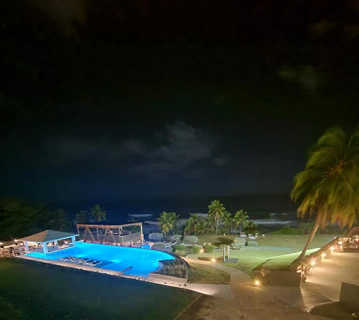 Swimming pool in Hotel El Guajataca