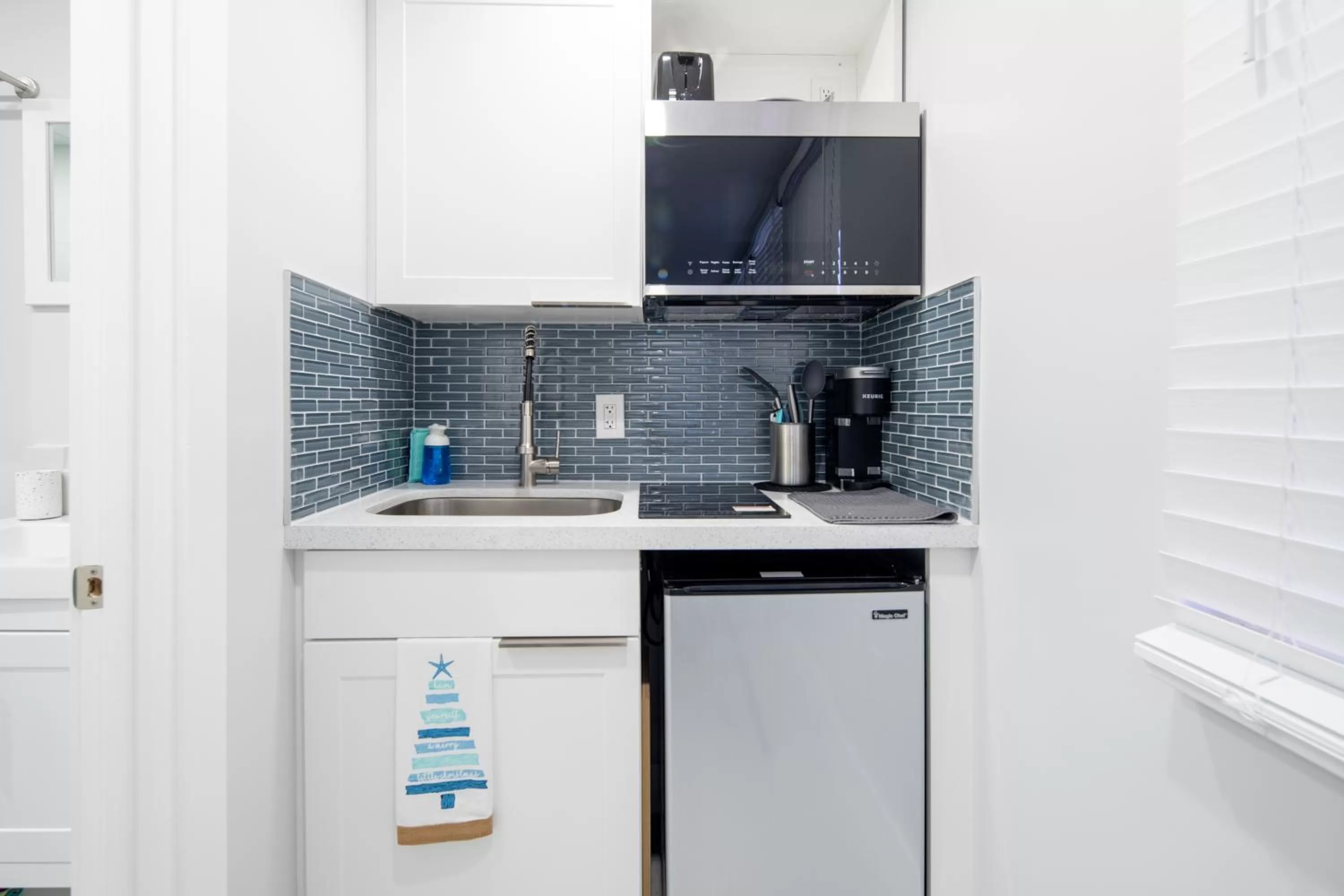 Kitchen or kitchenette in The Surf Hollywood Beach