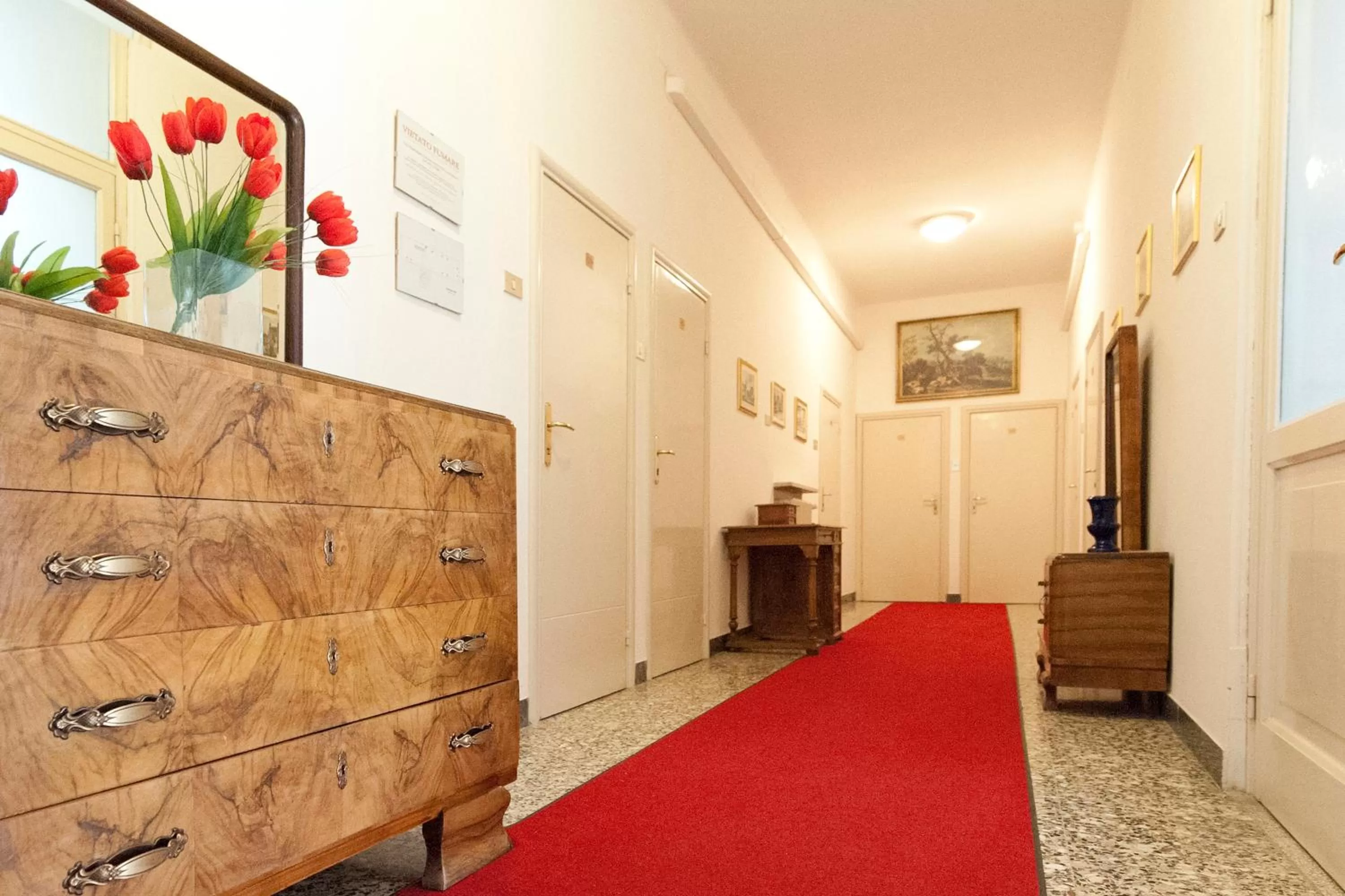 Decorative detail, Bed in Hotel Gardenia