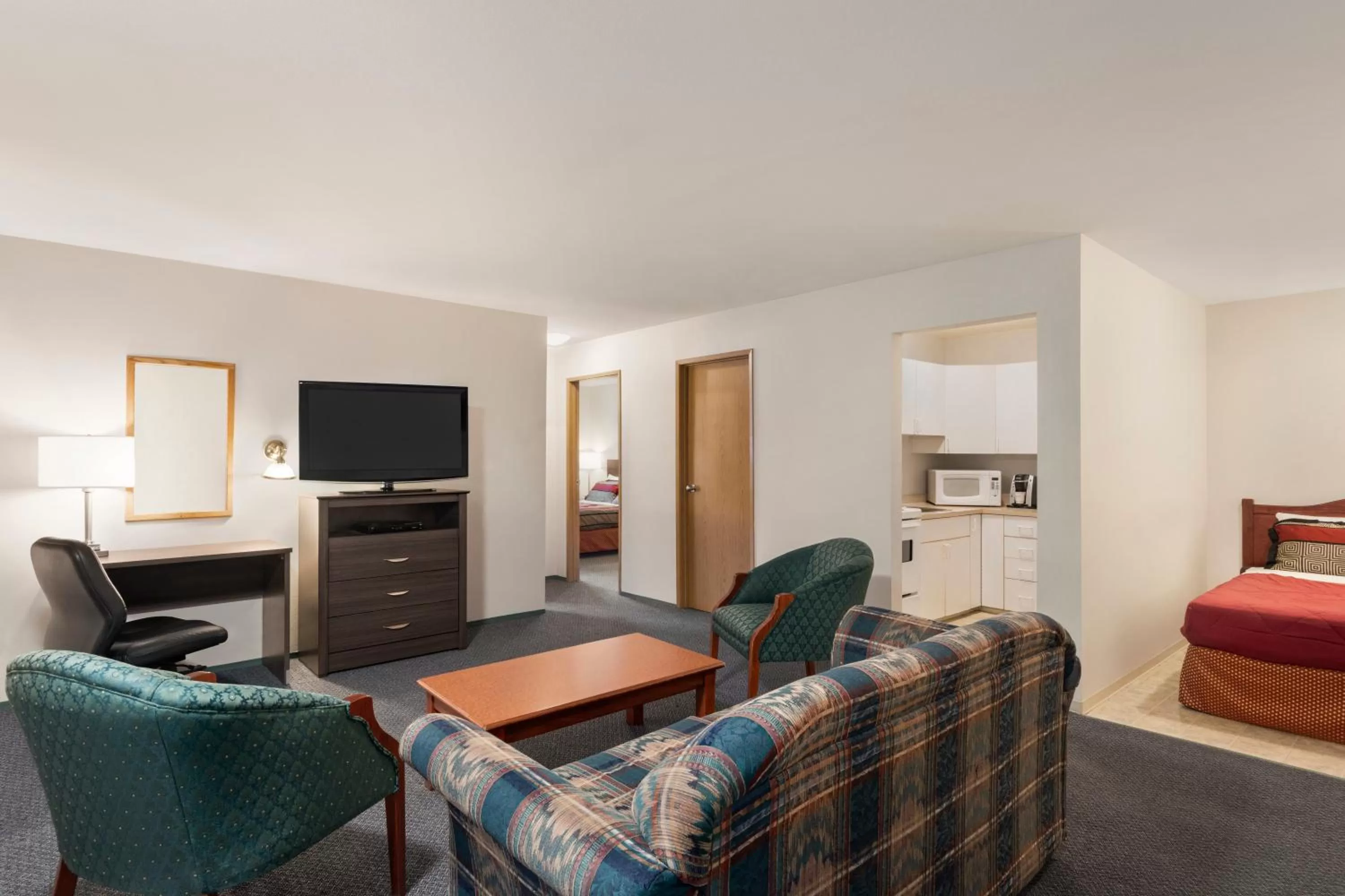 TV and multimedia in Travelodge by Wyndham McBride