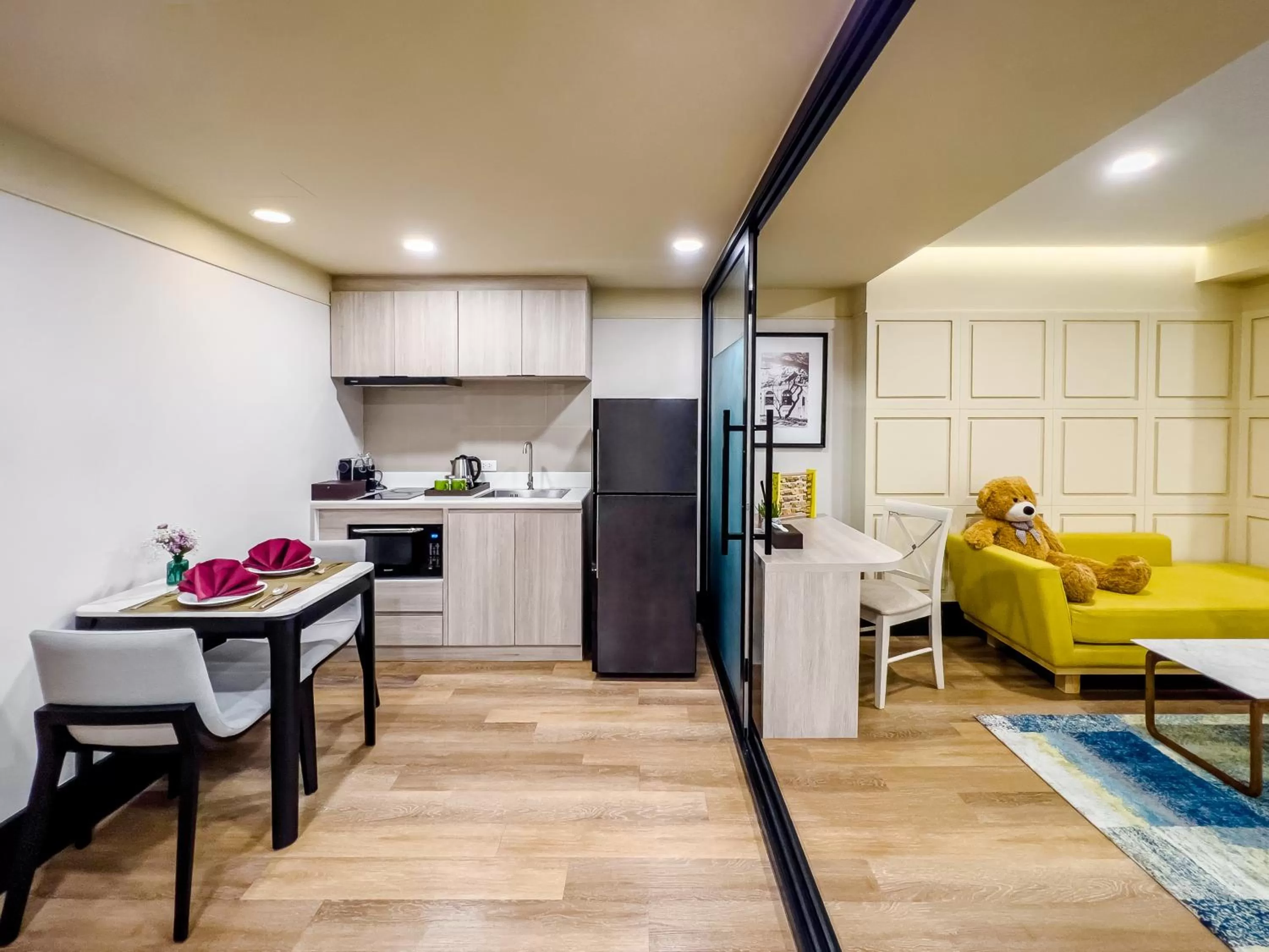 kitchen in Oakwood Hotel & Residence Bangkok