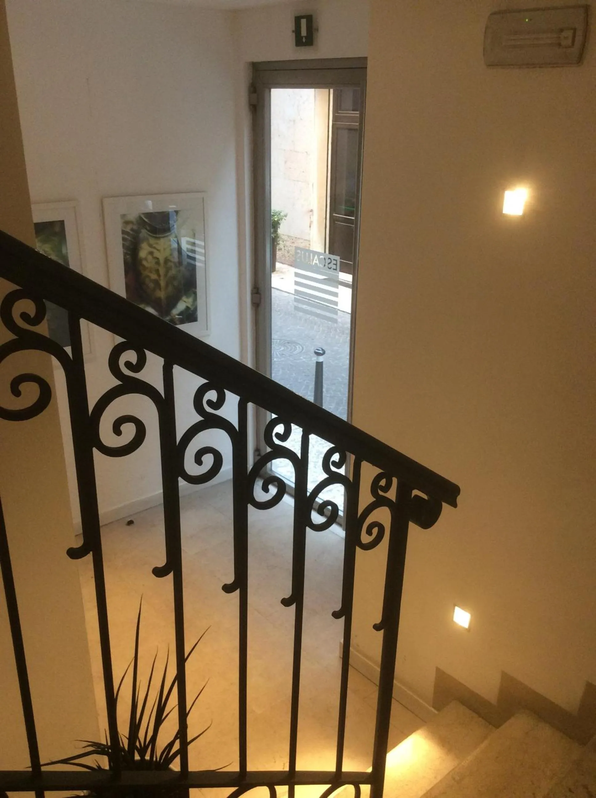 Decorative detail in Escalus Luxury Suites Verona