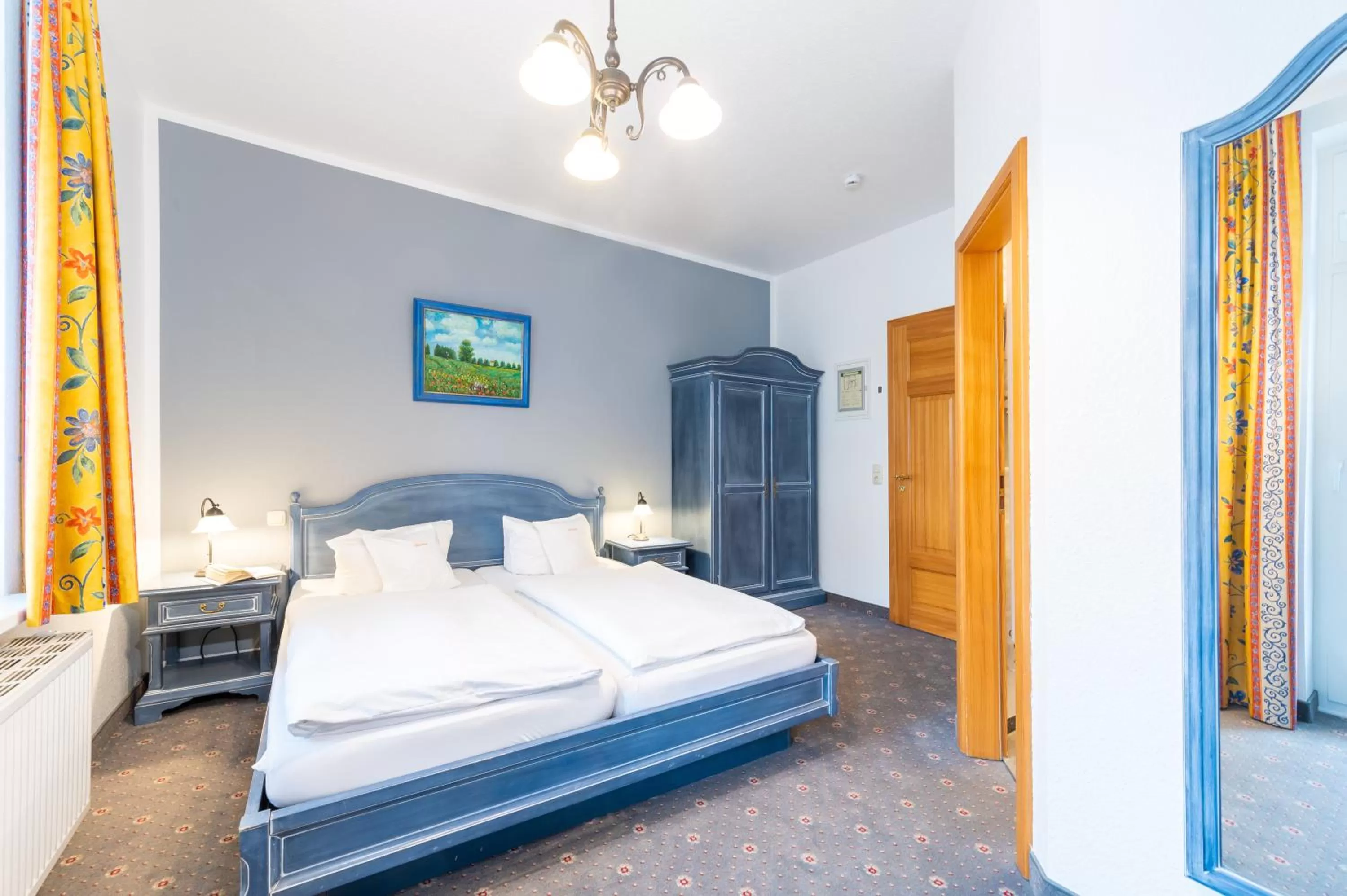 Photo of the whole room, Bed in Hotel Garni Getreuer Eckart