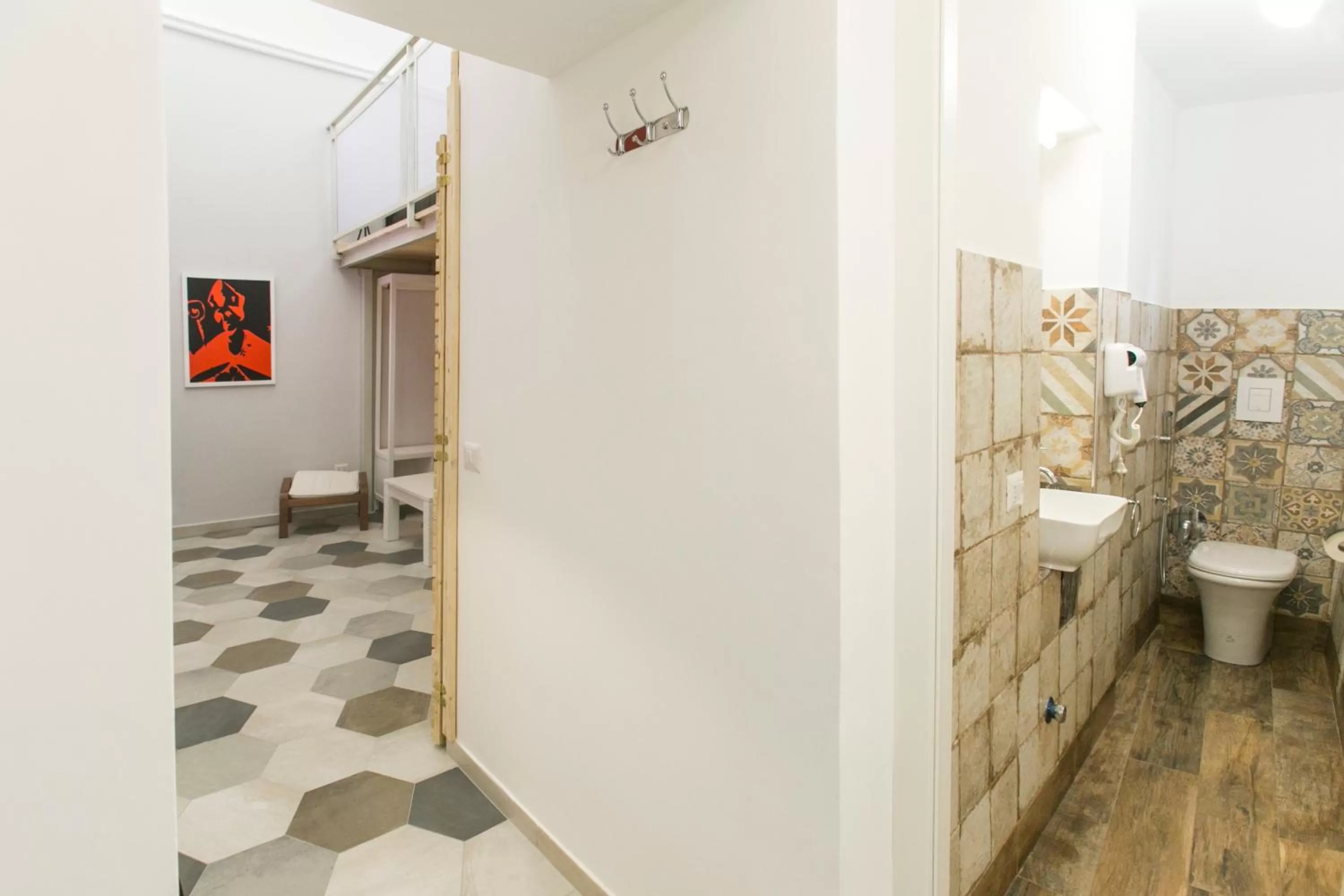 Toilet in Anticaglia/24